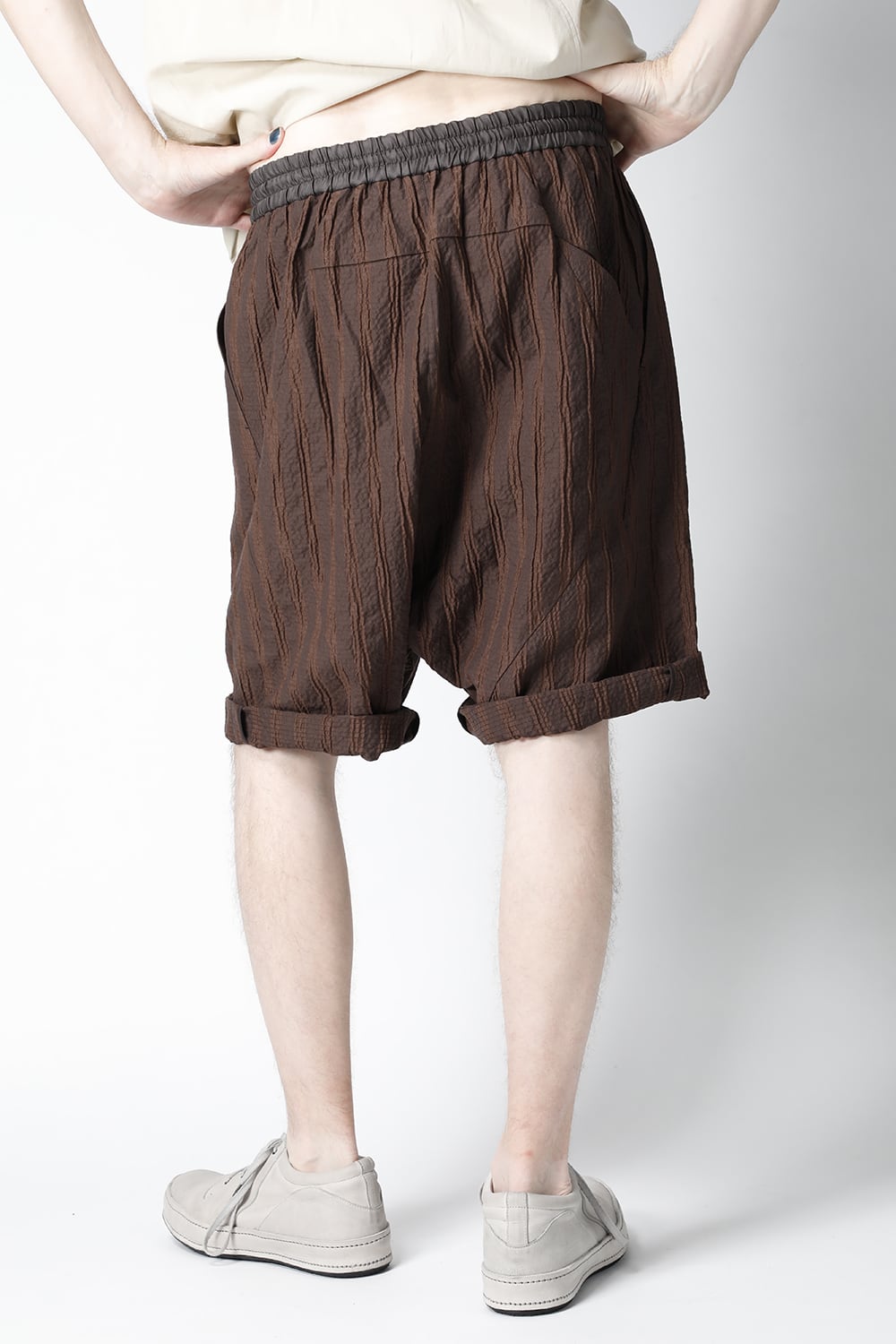 Short pants light weight stretch seersucker