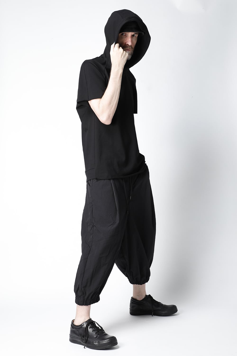 Baggy cropped pants shrink nylon