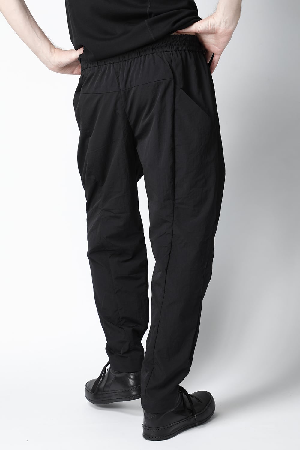 Baggy pants shrink nylon