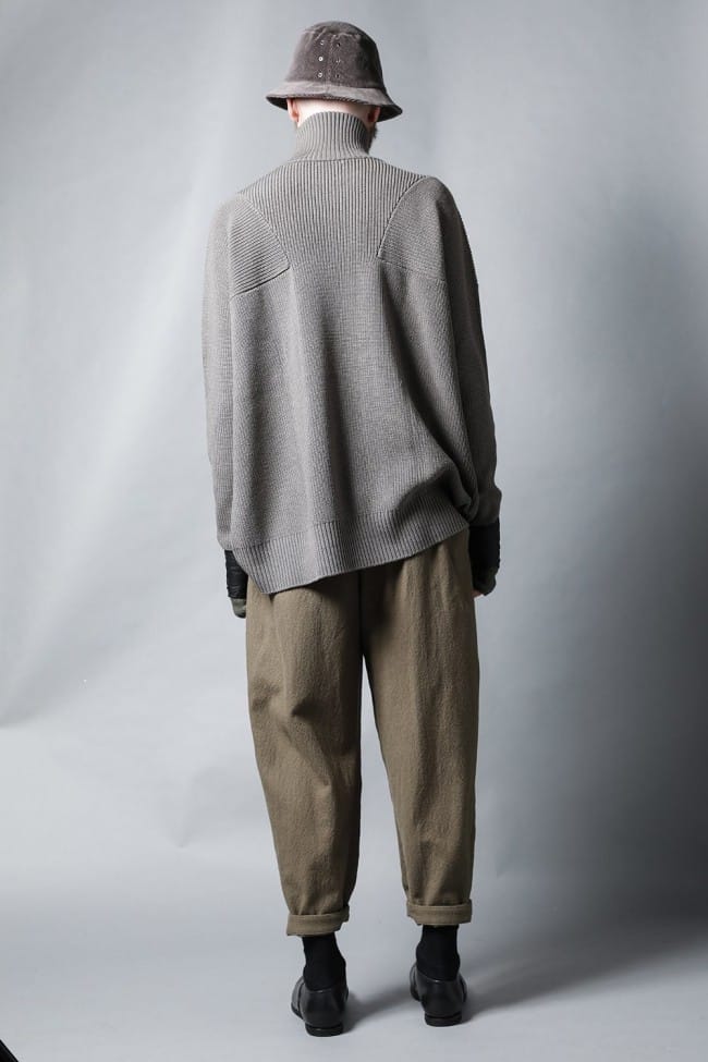 Cropped pants Virgin wool
