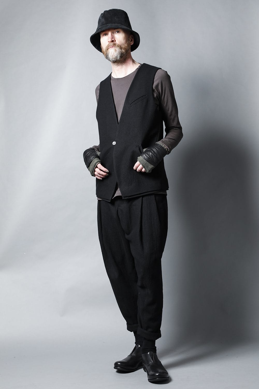 Cropped pants Virgin wool