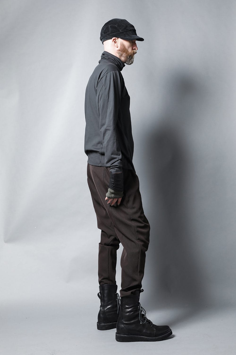 ドロップ クロッチパンツ スカルプチュア ウールギャバジン