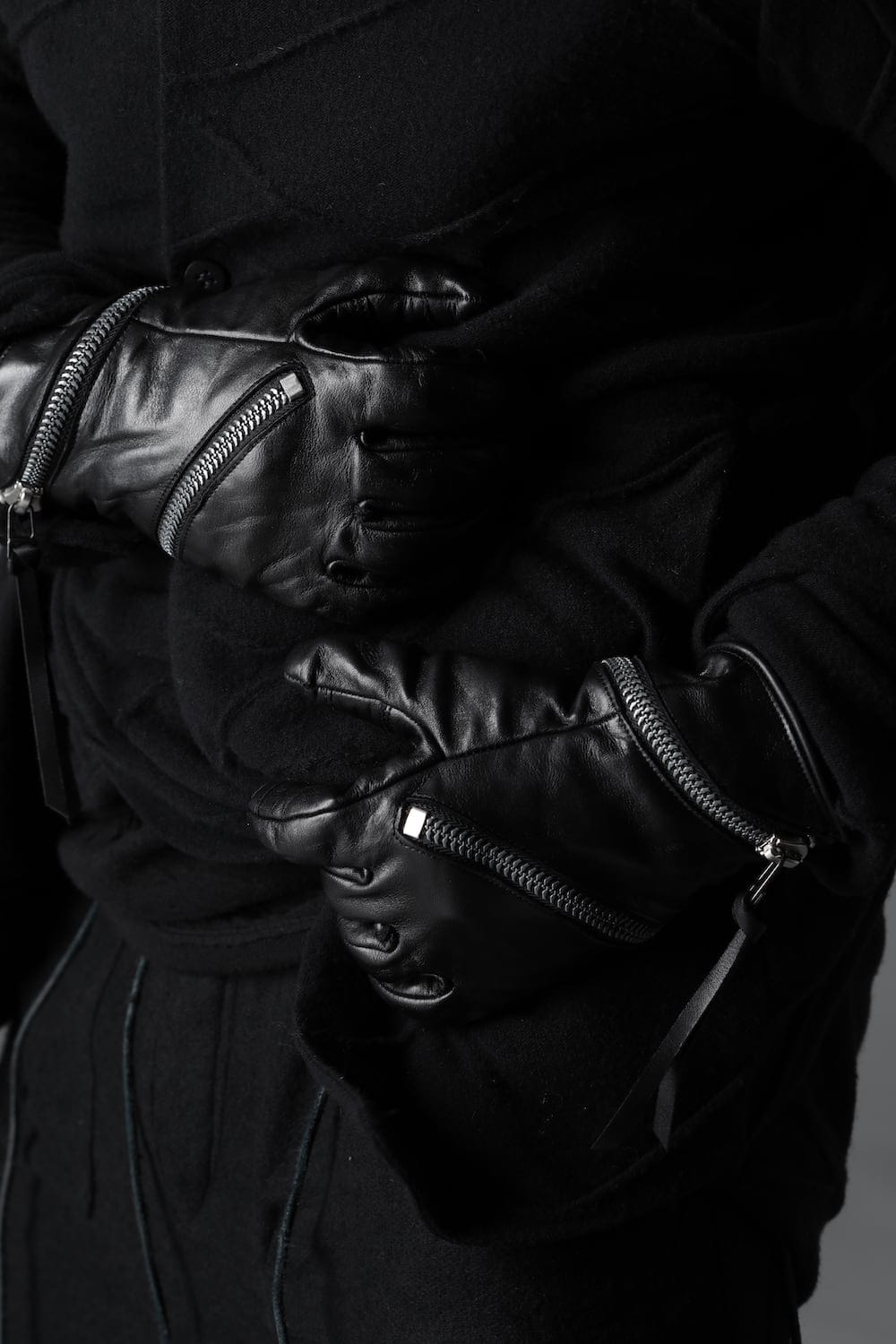 Horse Leather Spiral ZIP Gloves Black