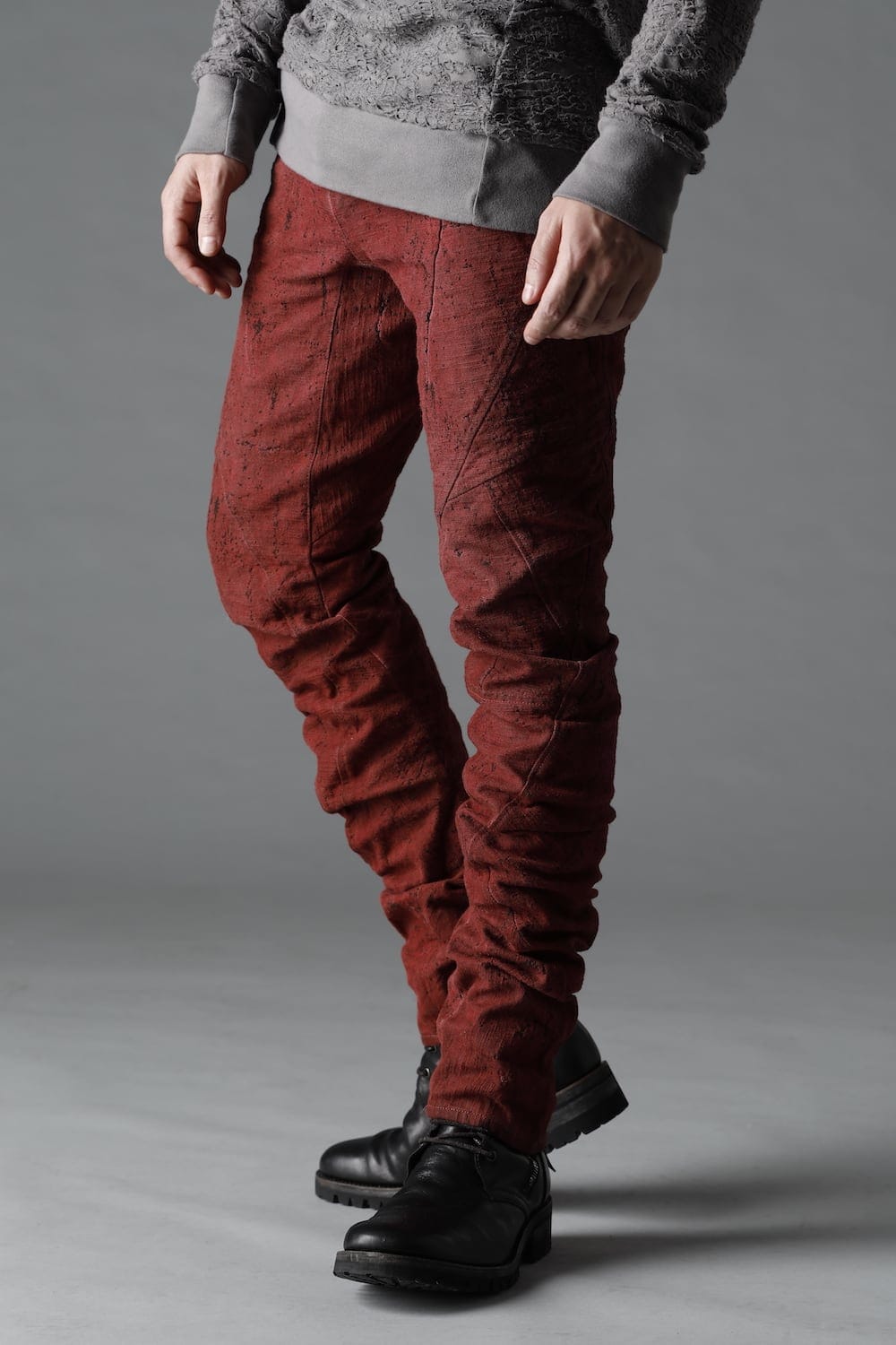 Slub Jacquard Denim Cold Dye Twisted Slim Pants Red