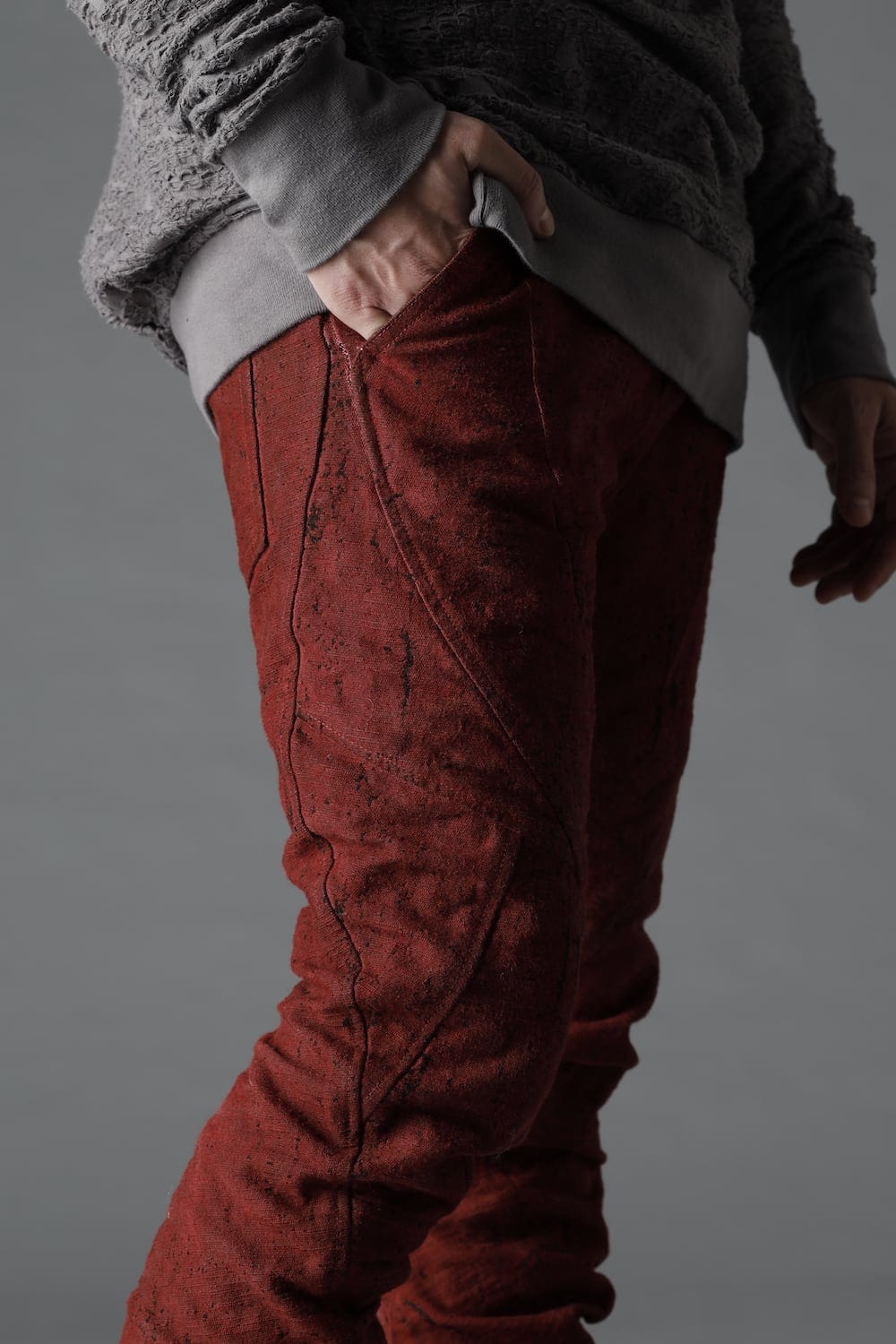 Slub Jacquard Denim Cold Dye Twisted Slim Pants Red