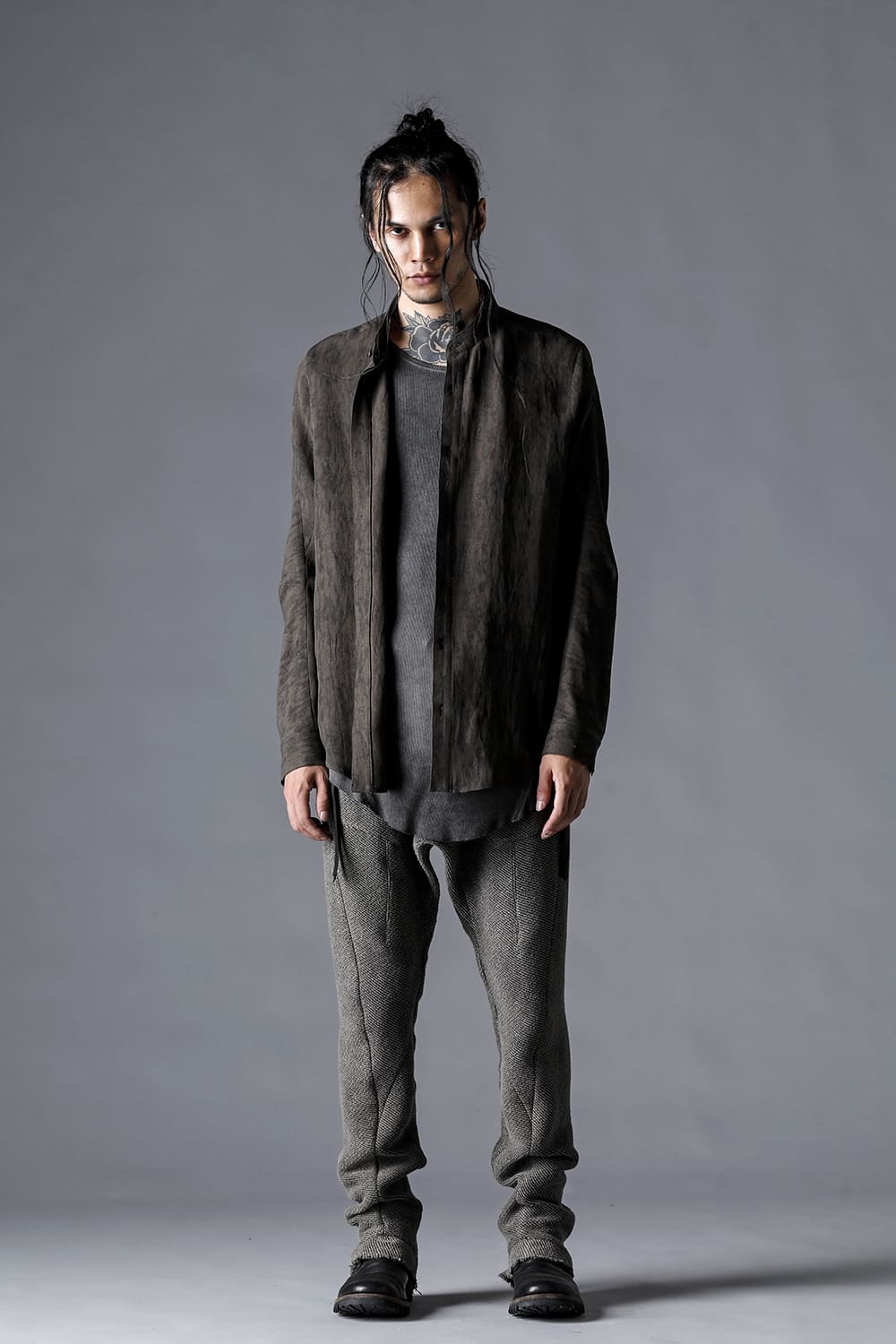 Linen And Rayon Salt Shrink-Dyed Banded Collar Shirt Brick