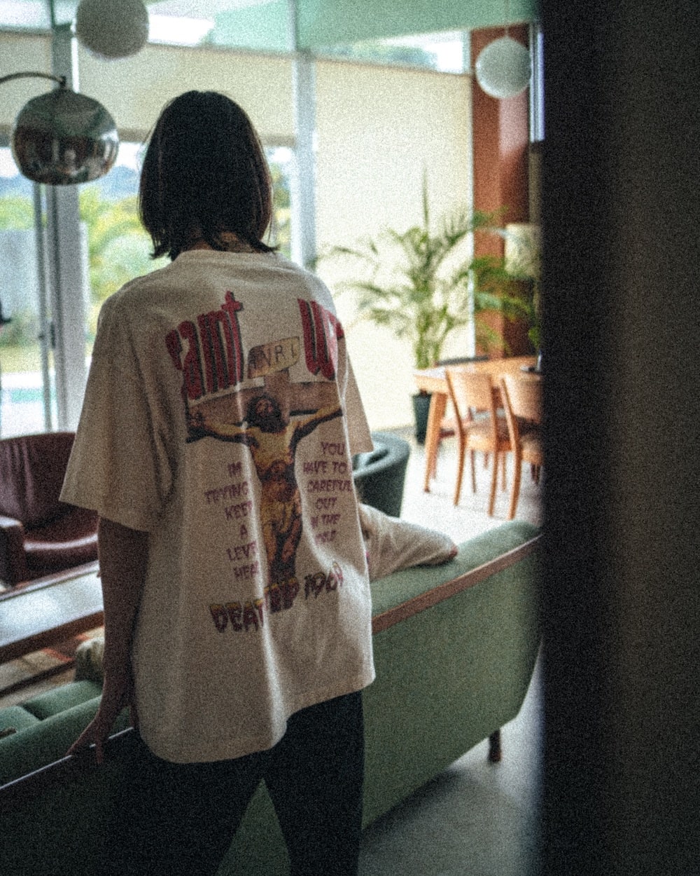 SAINT WAR Short sleeve T-shirt