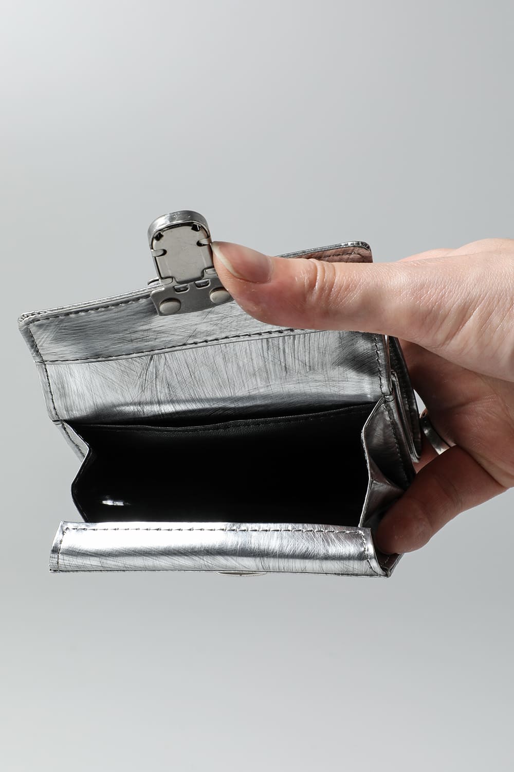 レザー トライフォールド ウォレット 'cartable' SILVER