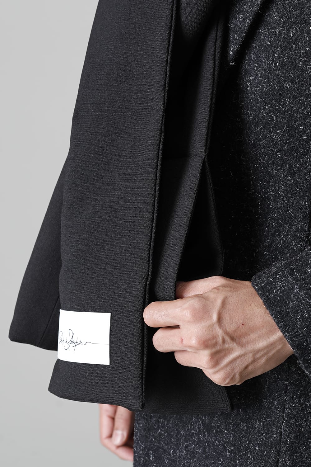 Long scarf'pillow pockets' E-Black