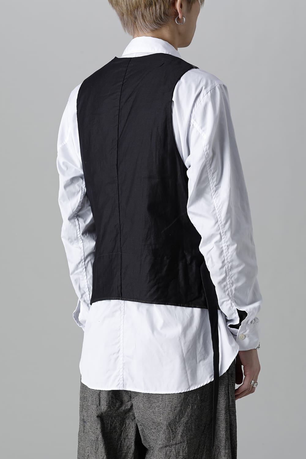 Standard Fit Seamed Gillet