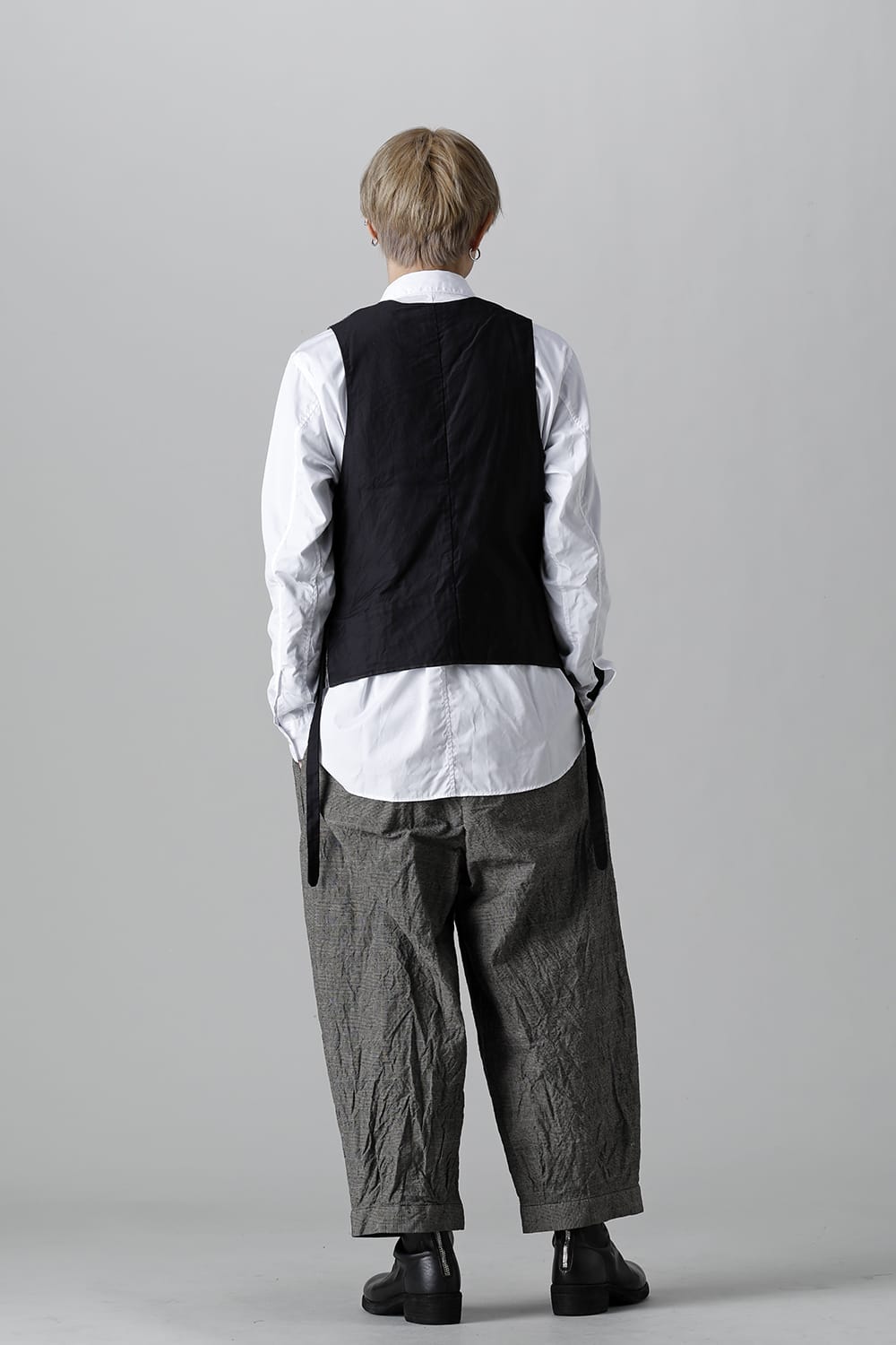 Standard Fit Seamed Gillet