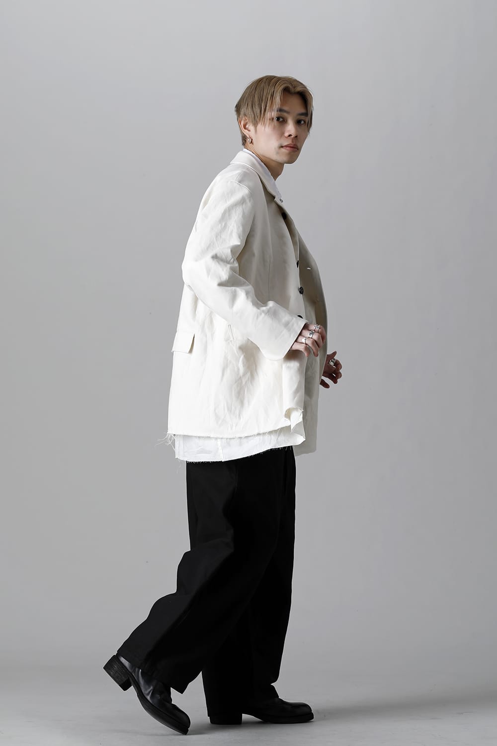 ジャケット フロム カットアウト コート