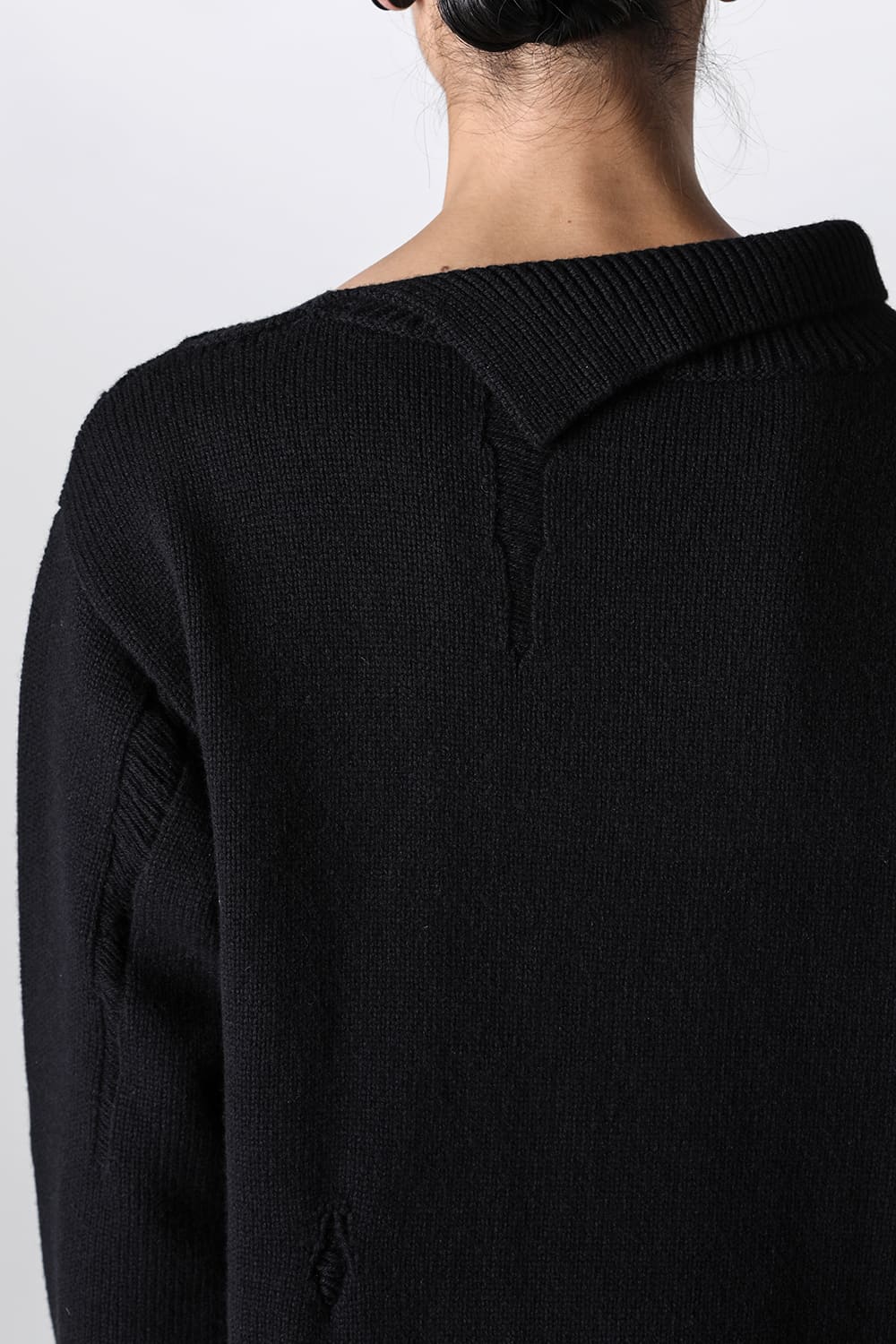 Tech Destroyed Turtle Neck Knit CAVE-BORO Black