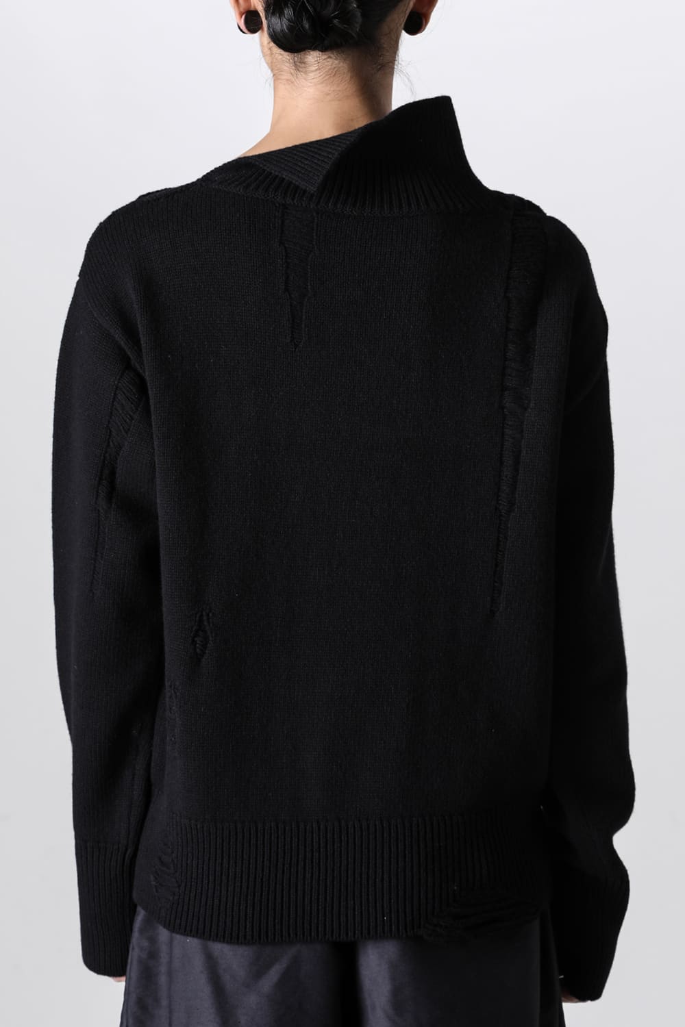 Tech Destroyed Turtle Neck Knit CAVE-BORO Black