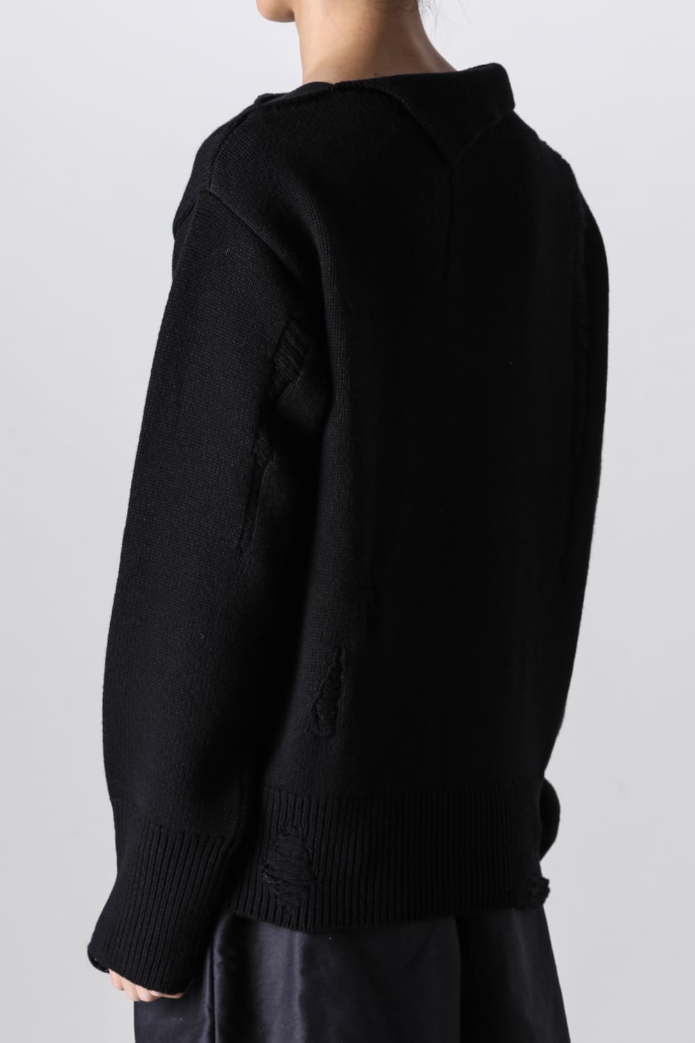 Tech Destroyed Turtle Neck Knit CAVE-BORO Black