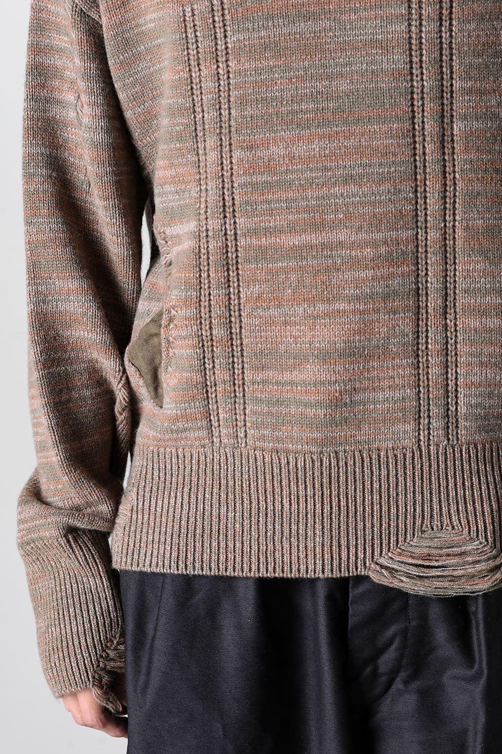 Tech Destroyed Turtle Neck Knit CAVE-BORO Moss