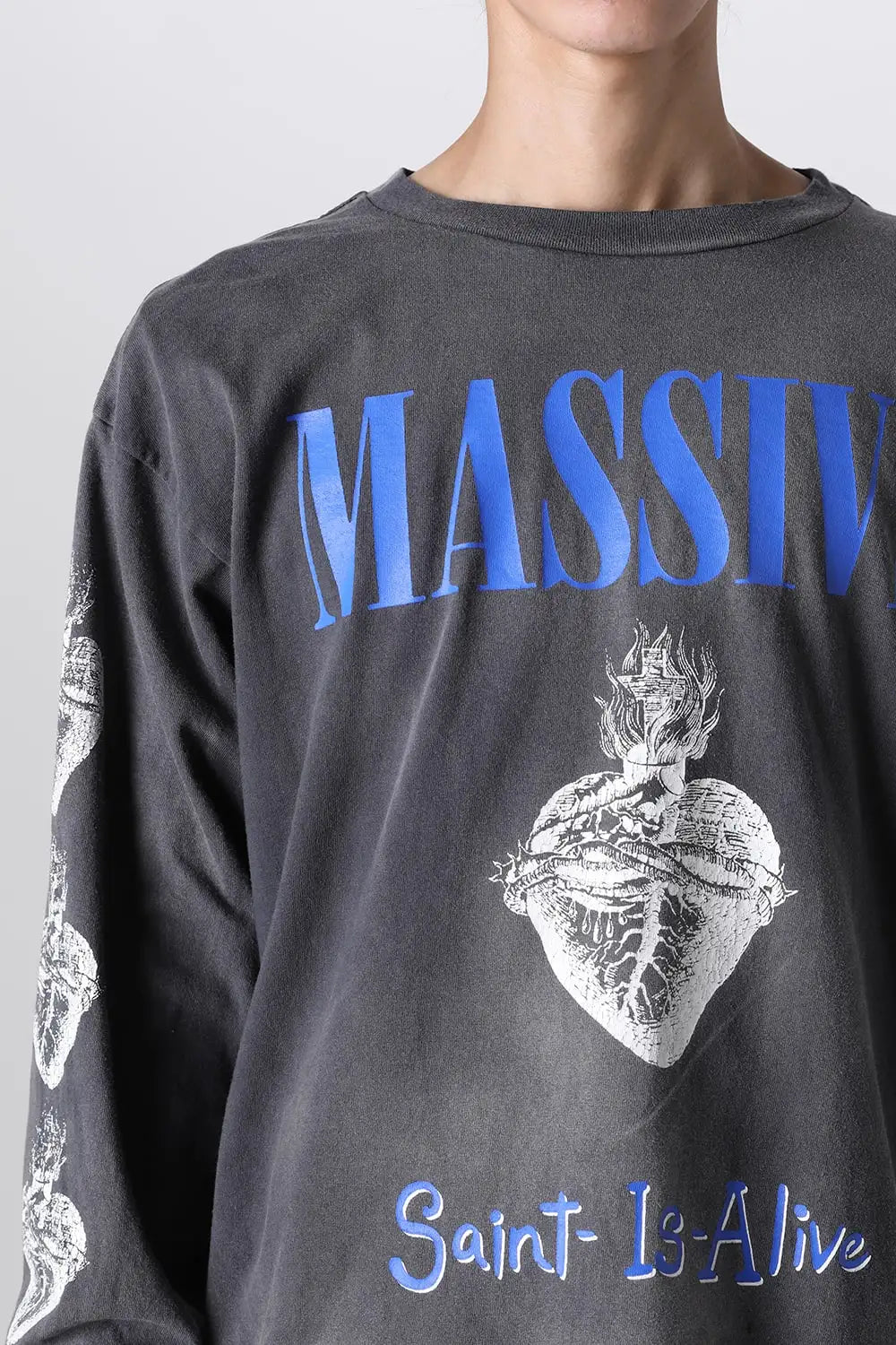 MASSIVE Long sleeve T-shirt