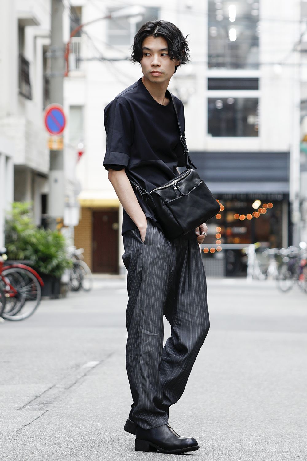 Mouse zip shoulder Mini Mat shrink Black