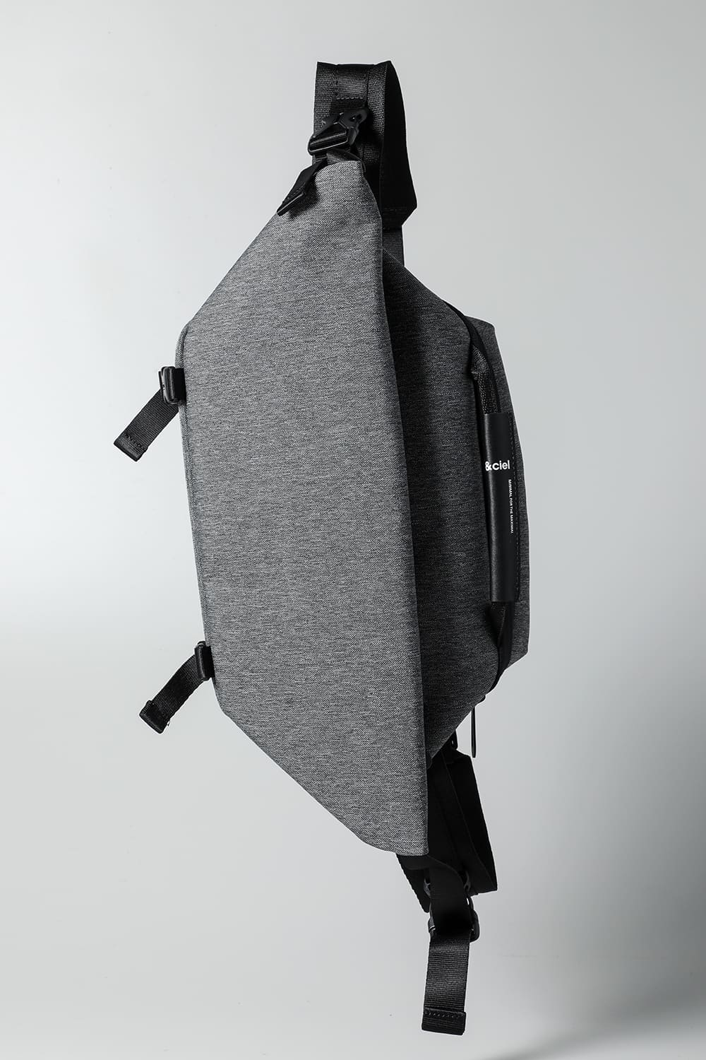 イザラウ ベロ Black Melange