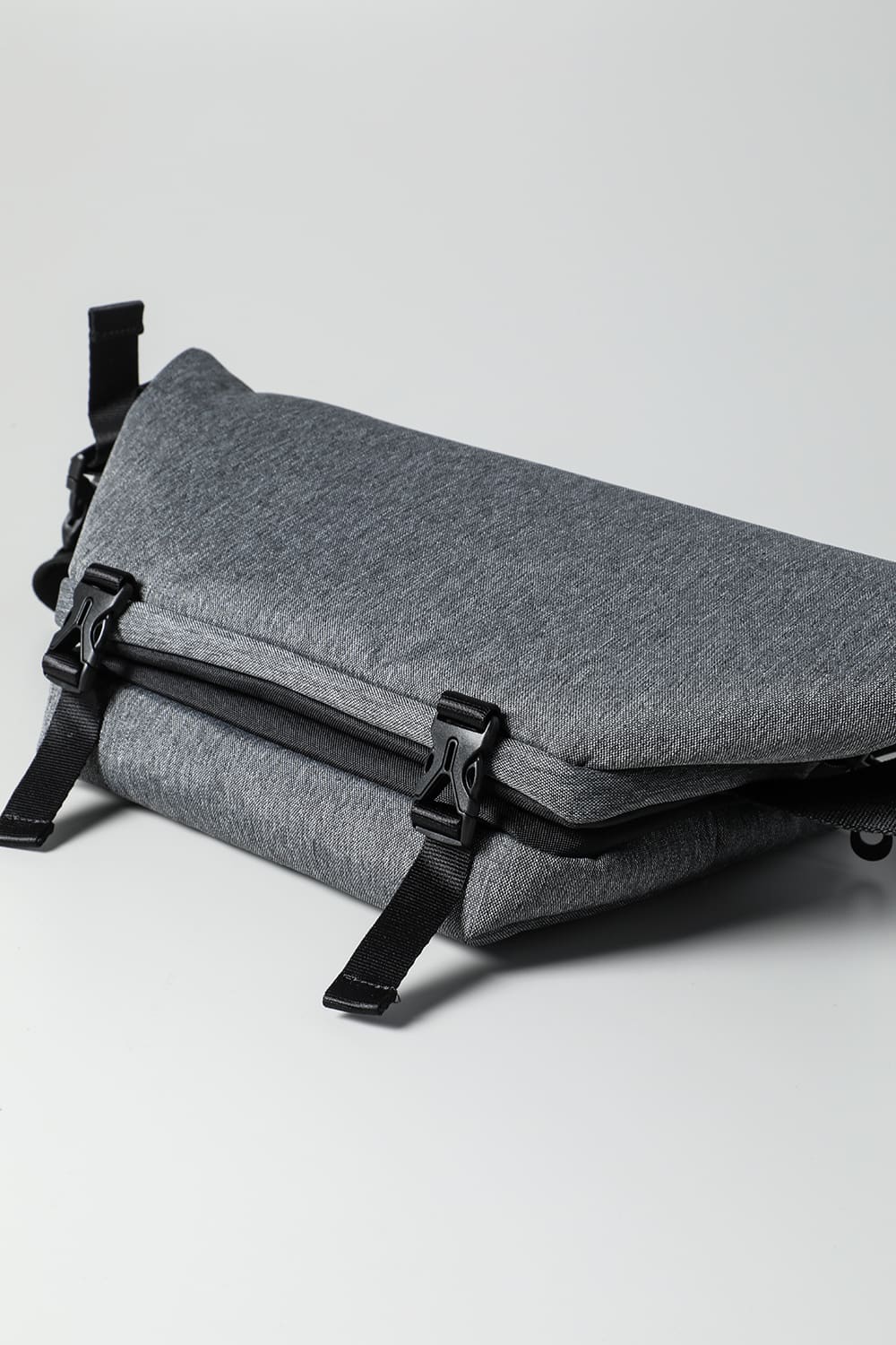 イザラウ ベロ Black Melange