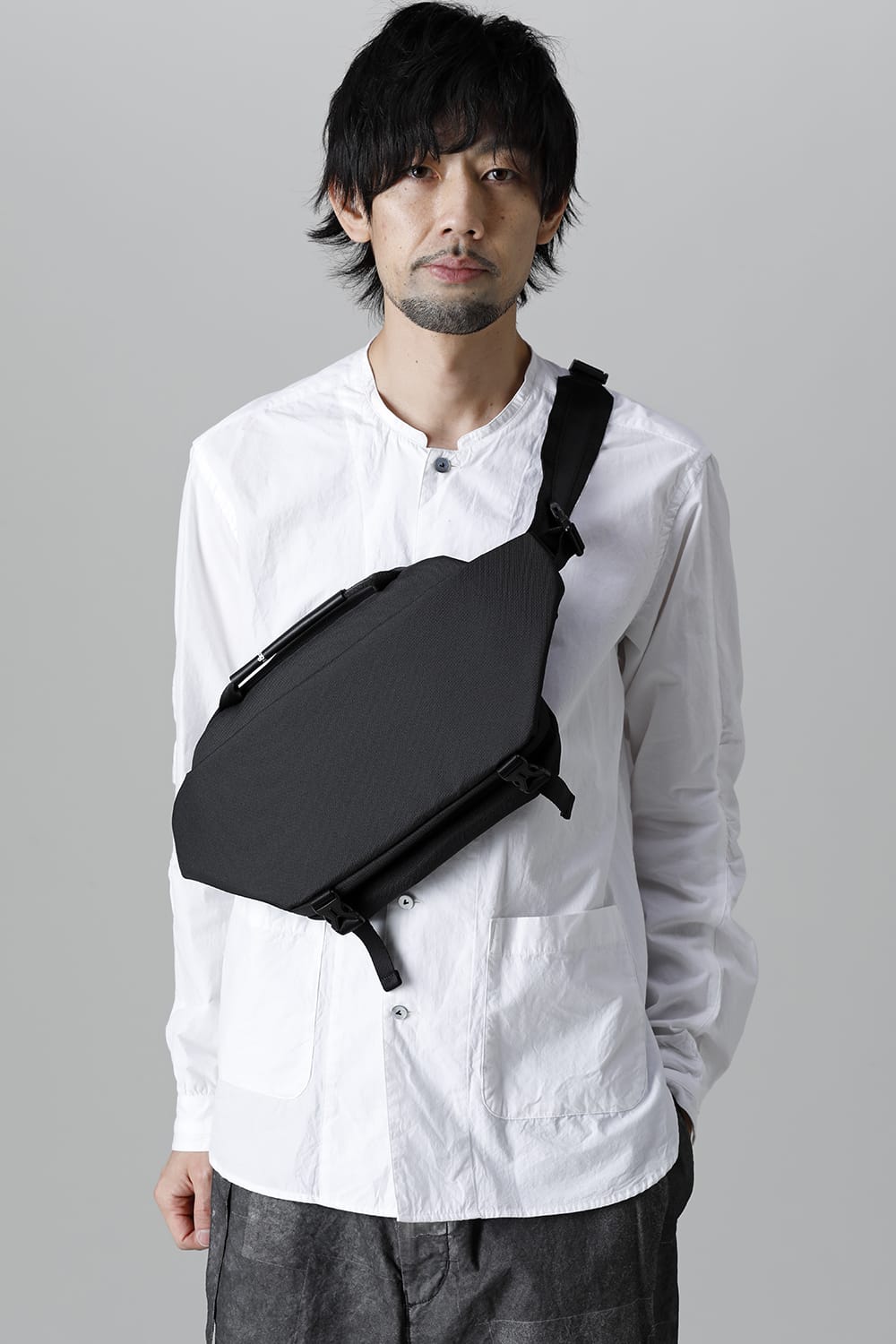 イザラウ ベロ Black