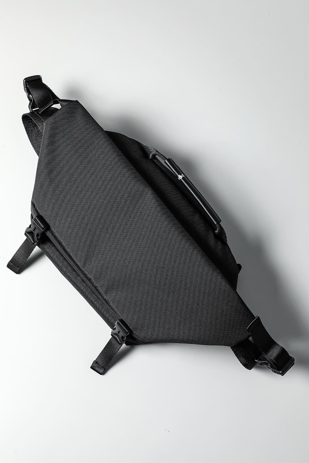 イザラウ ベロ Black