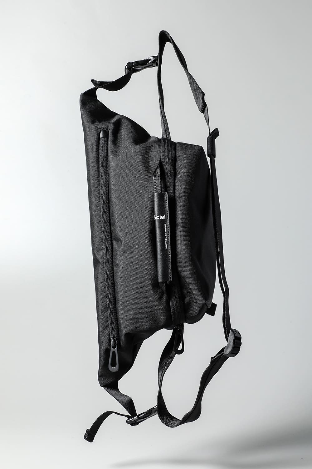 イザラウ ベロ Black