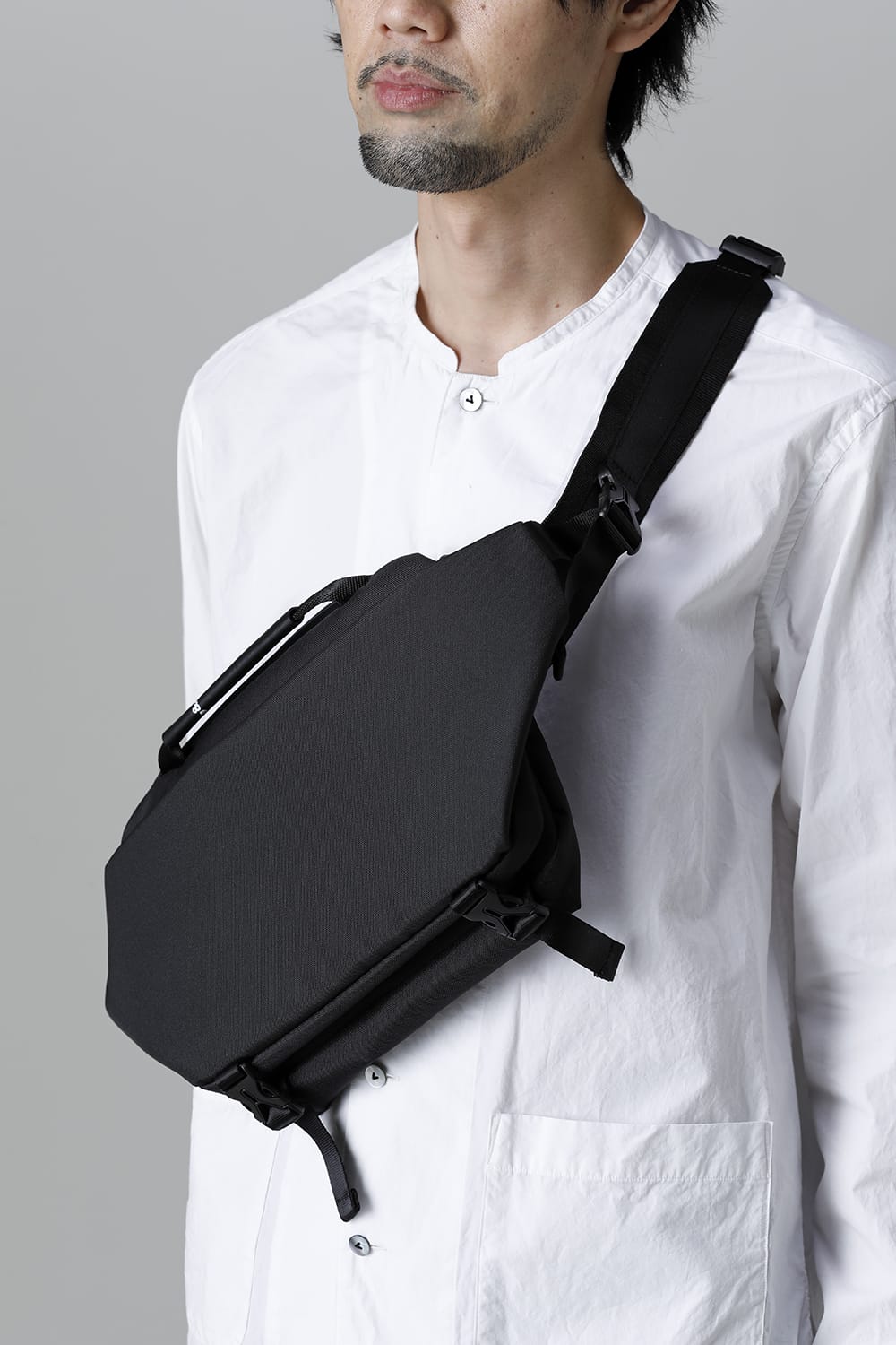 イザラウ ベロ Black