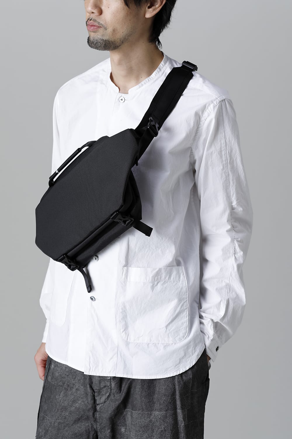 イザラウ ベロ Black