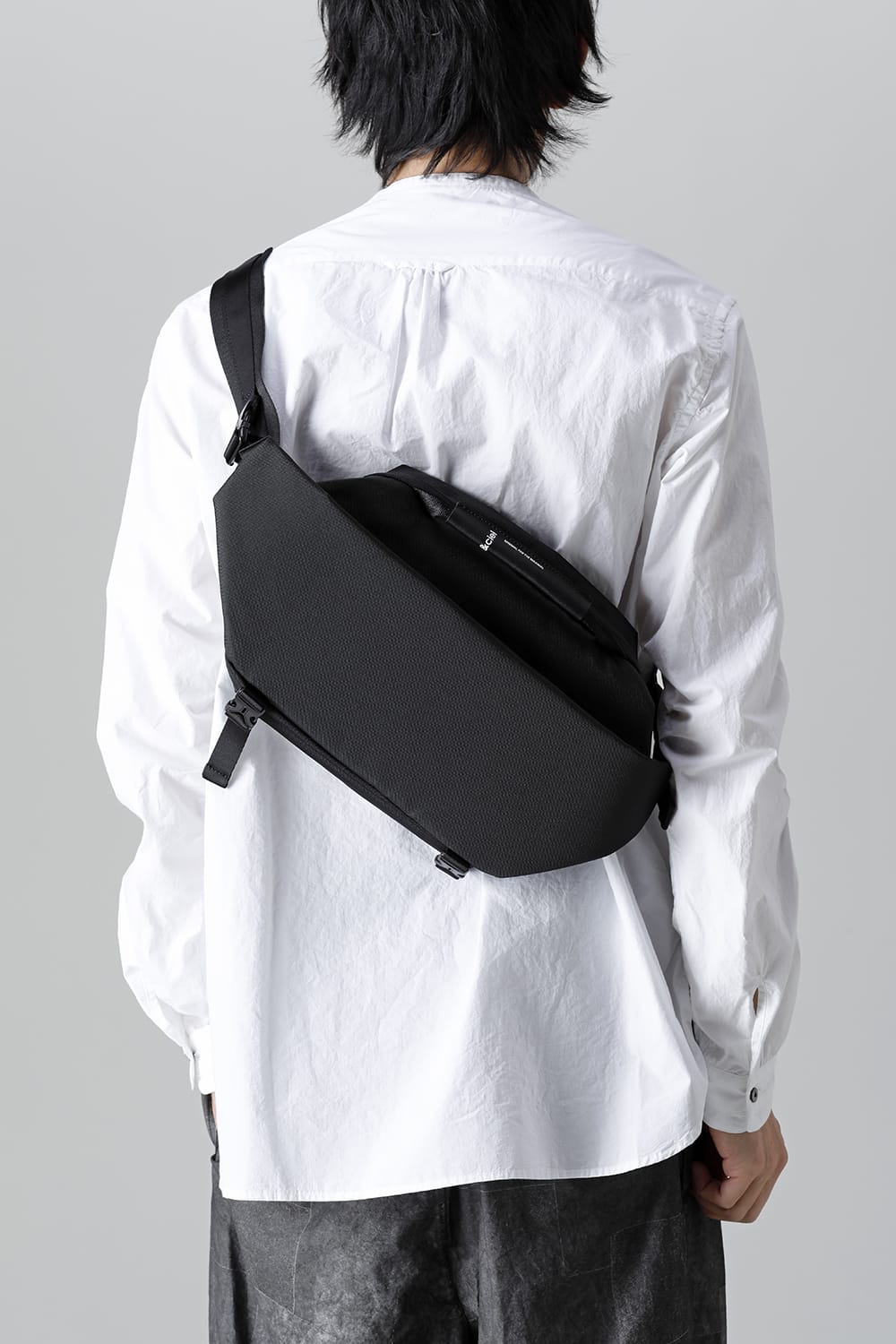 イザラウ ベロ Black