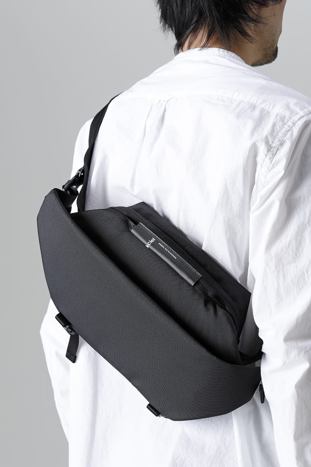 イザラウ ベロ Black