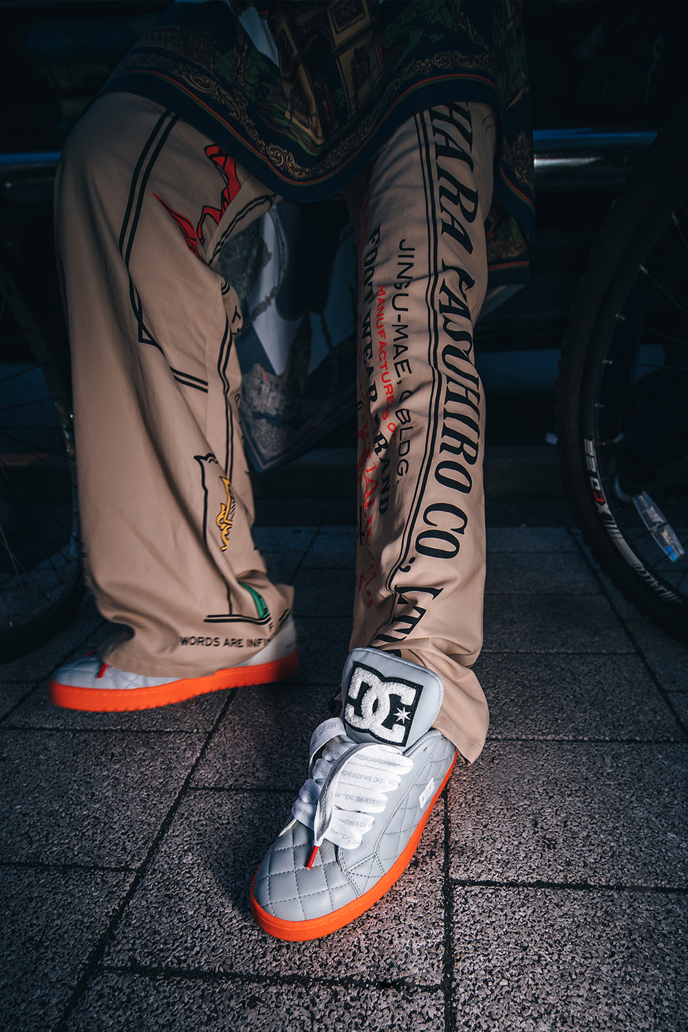 DC Shoes Collaboration Sneaker Gray