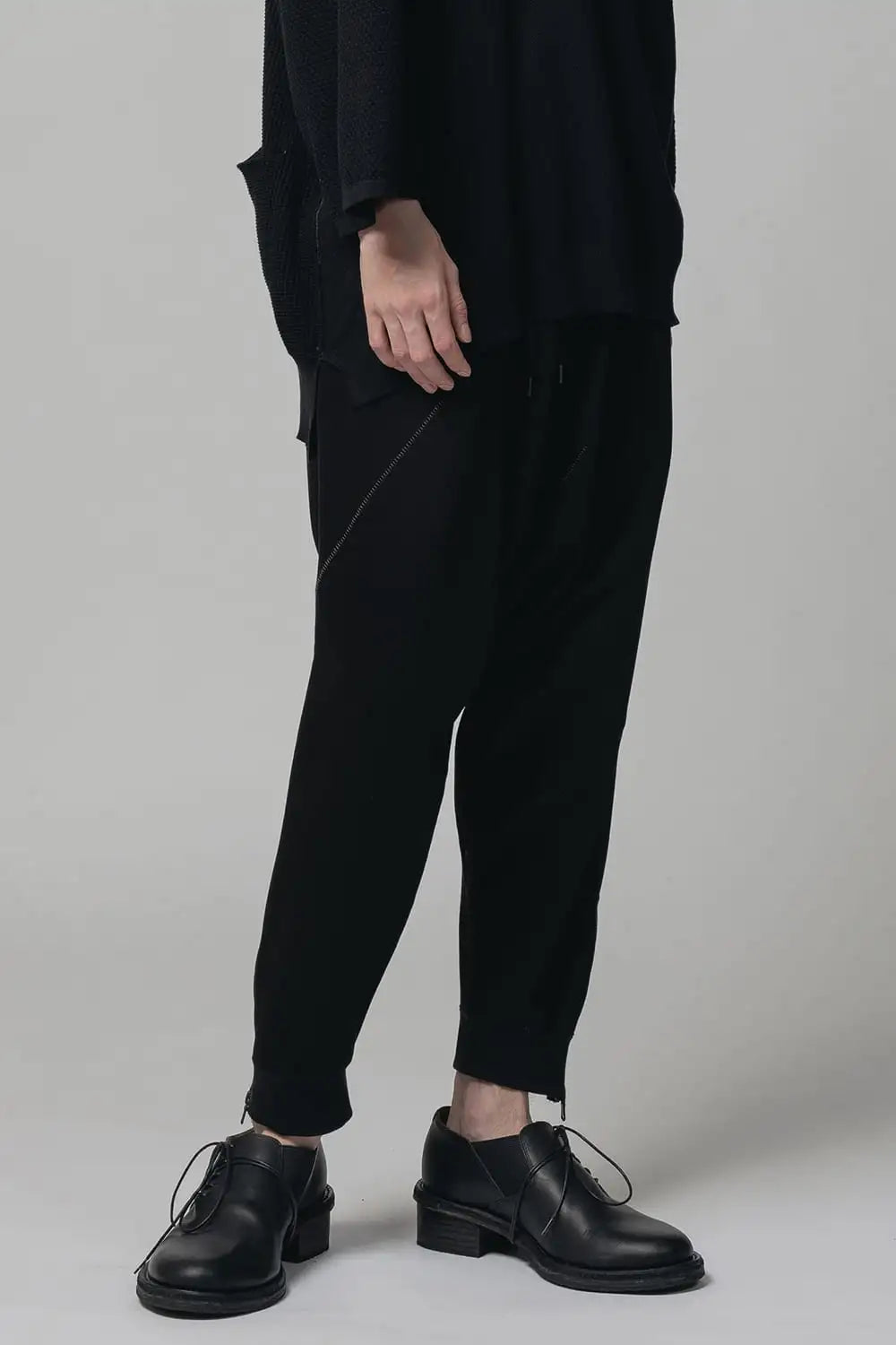 Sweat Drop-Crotch Pants  Black