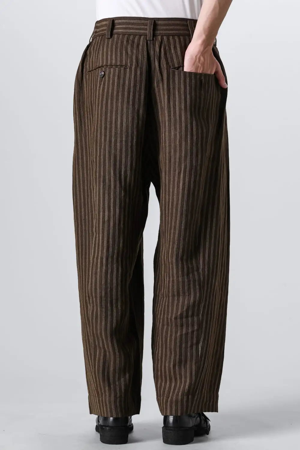 Front Pleats Tapered Long Trousers