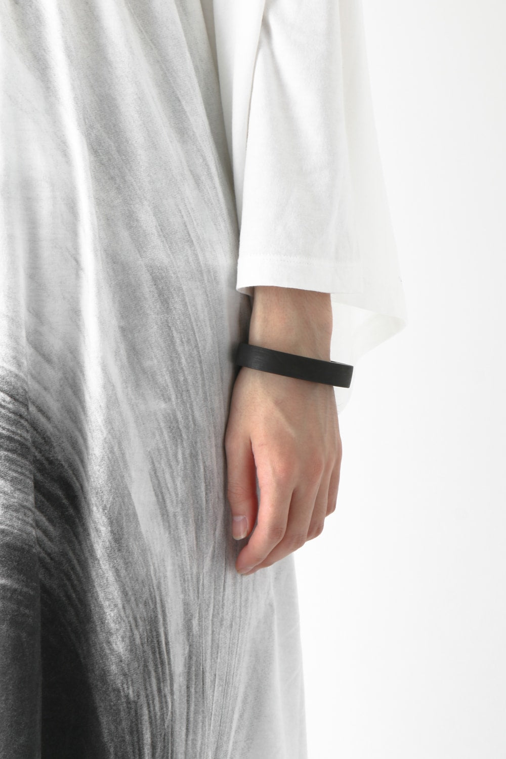 Parts of Four 17-18AW Crescent Crevice Bracelet 15mm KU