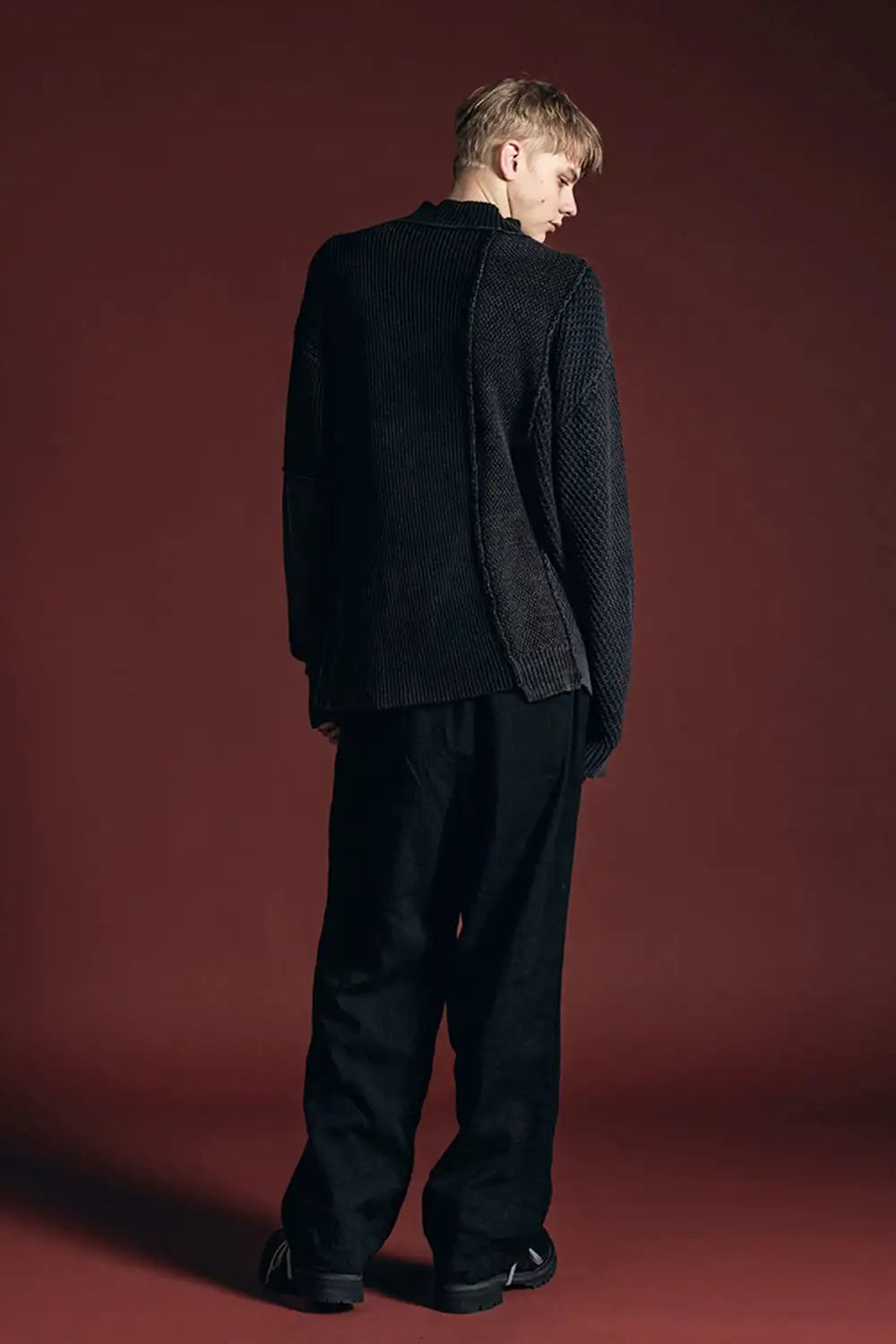 Fading Fragment Sweater Dark Gray