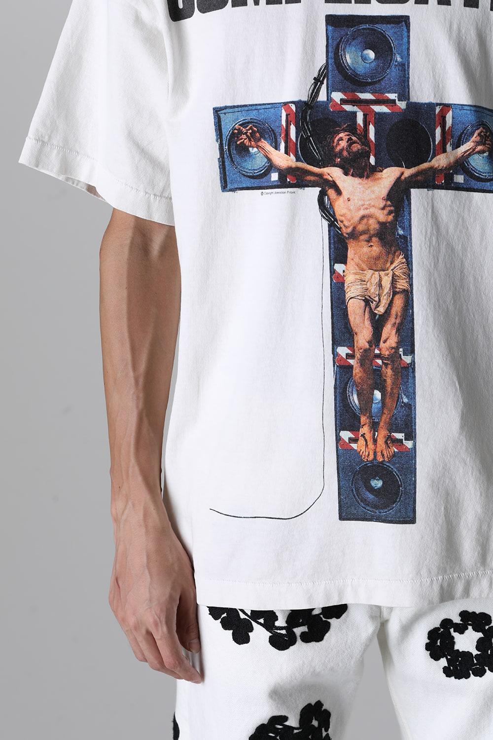 KOSUKE KAWAMURA × ©SAINT M×××××× COMPLICATED Short sleeve T-shirt