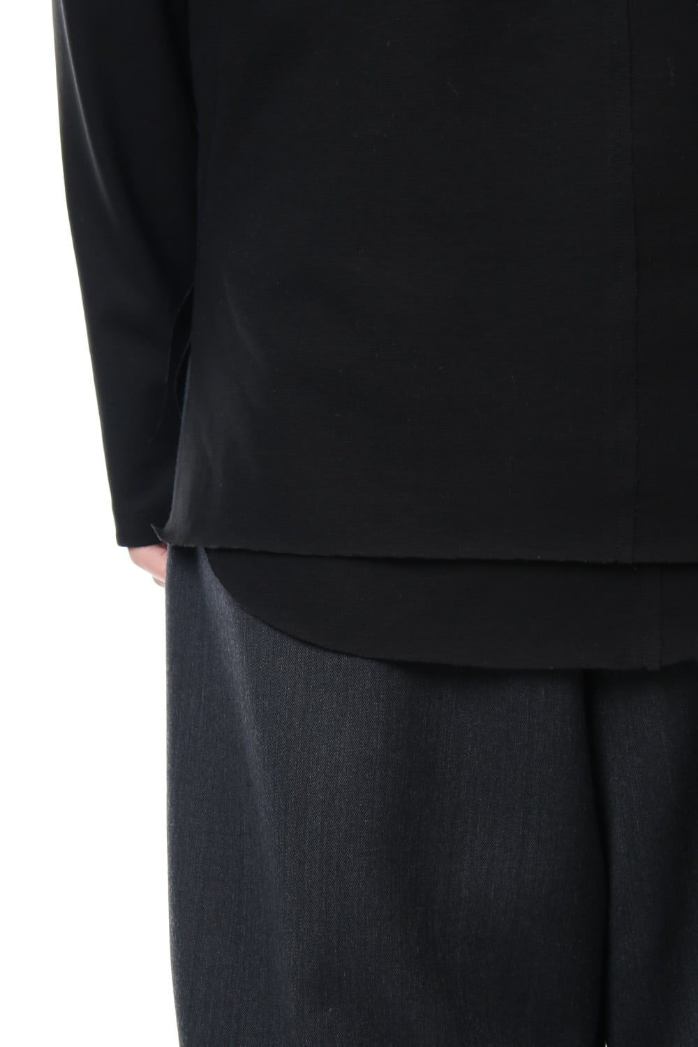 Layered Cutsew L/S - black