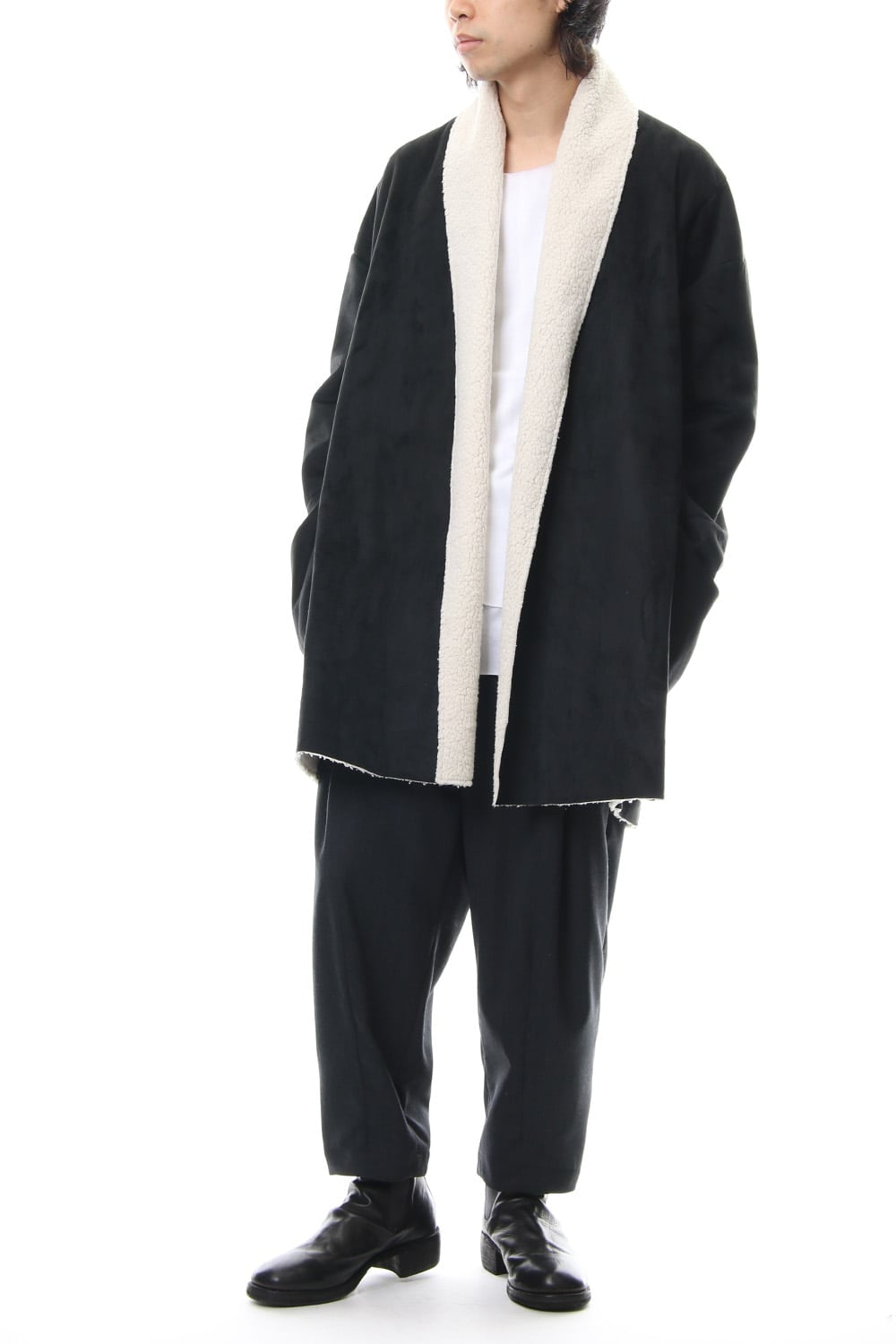 Fake Mouton Coat (SHORT) - blk/ecru