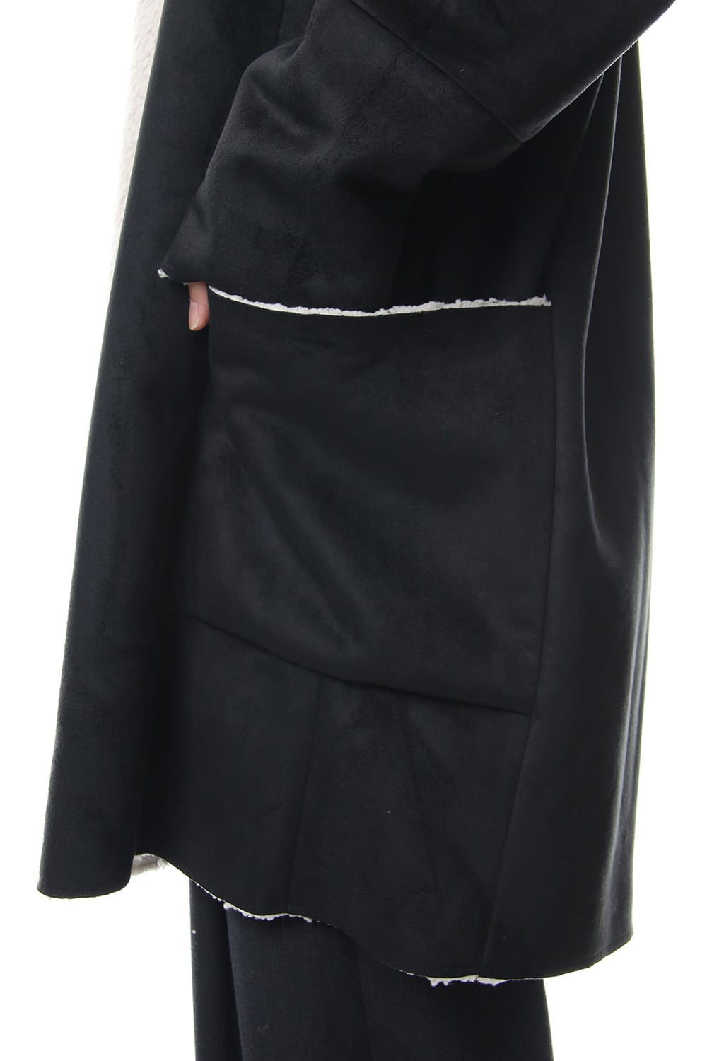 Fake Mouton Coat (SHORT) - blk/ecru