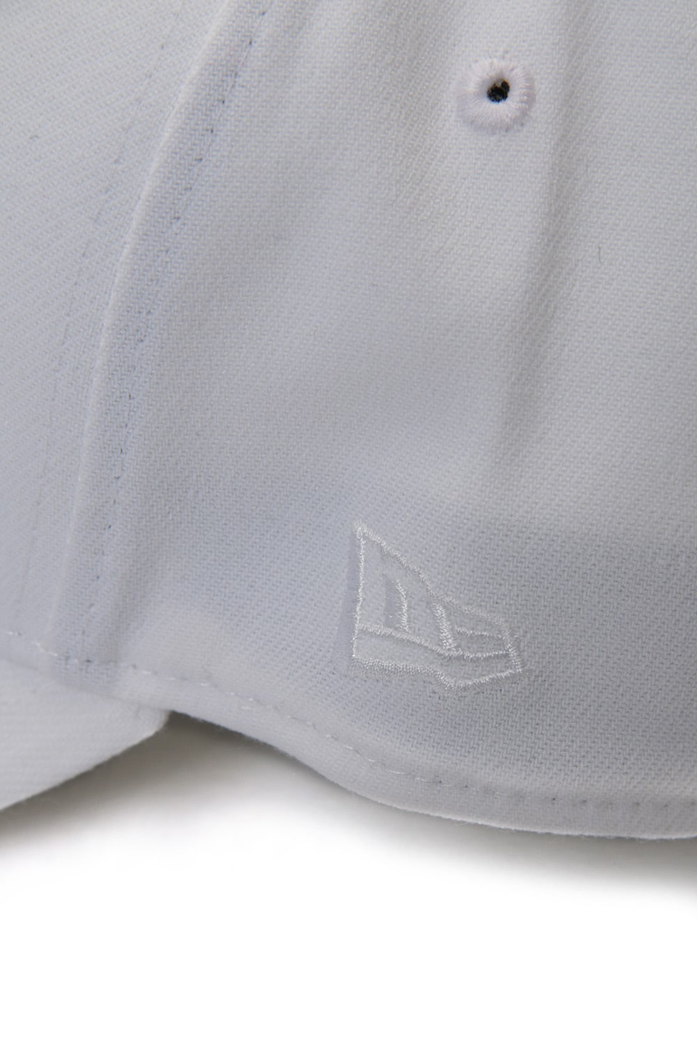 NEW ERA CAP 39THIRTY (Whte)