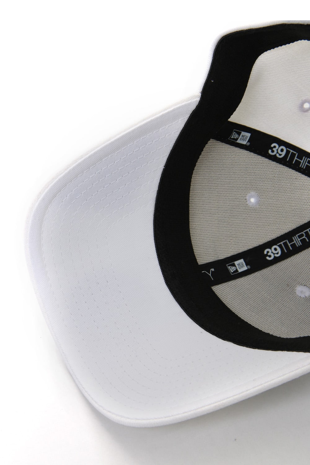 NEW ERA CAP 39THIRTY (Whte)