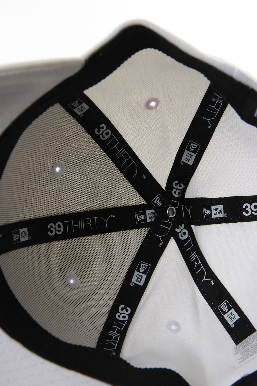 NEW ERA CAP 39THIRTY (Whte)