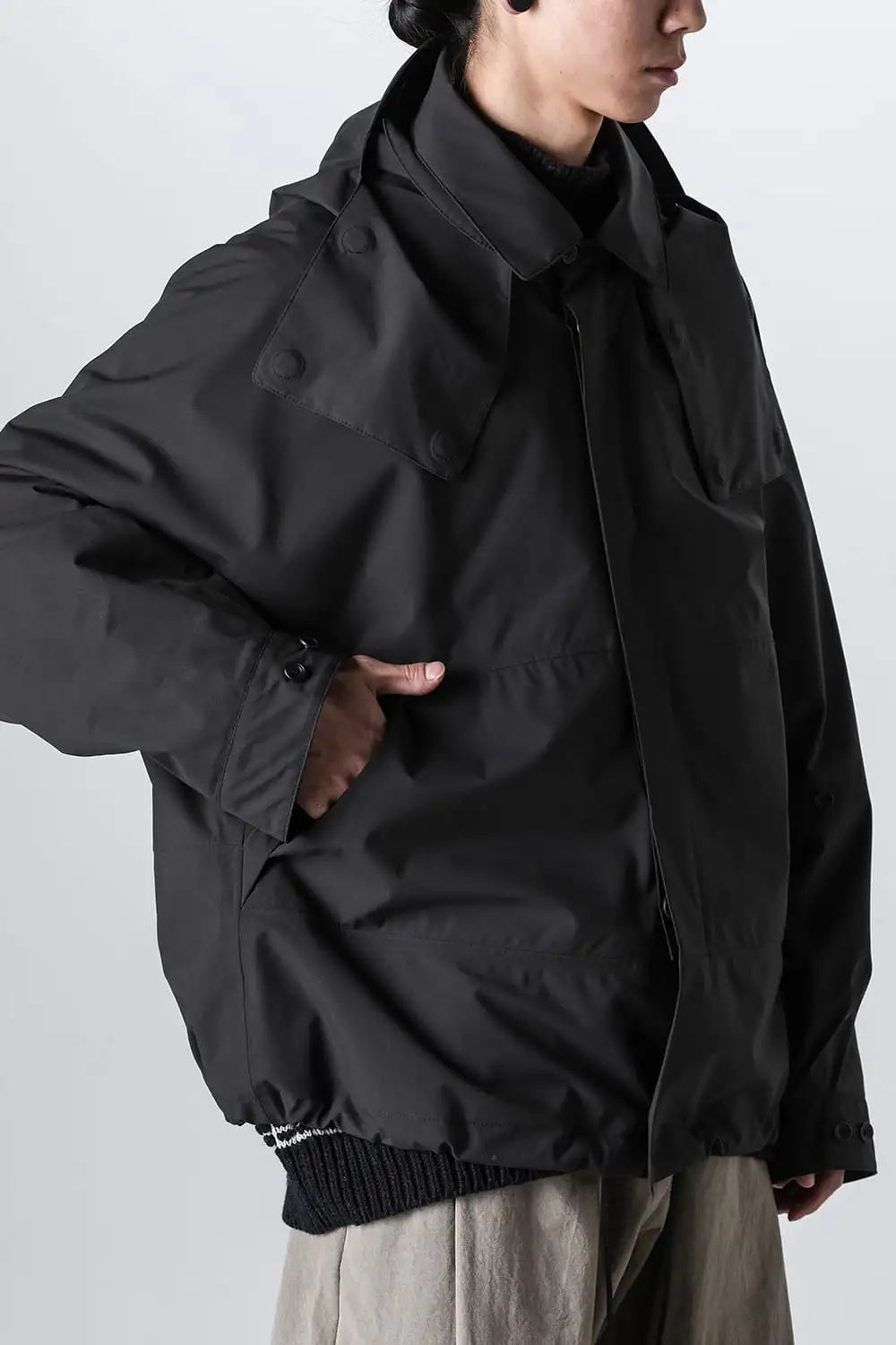 Harmattan Unisex Cropped Black