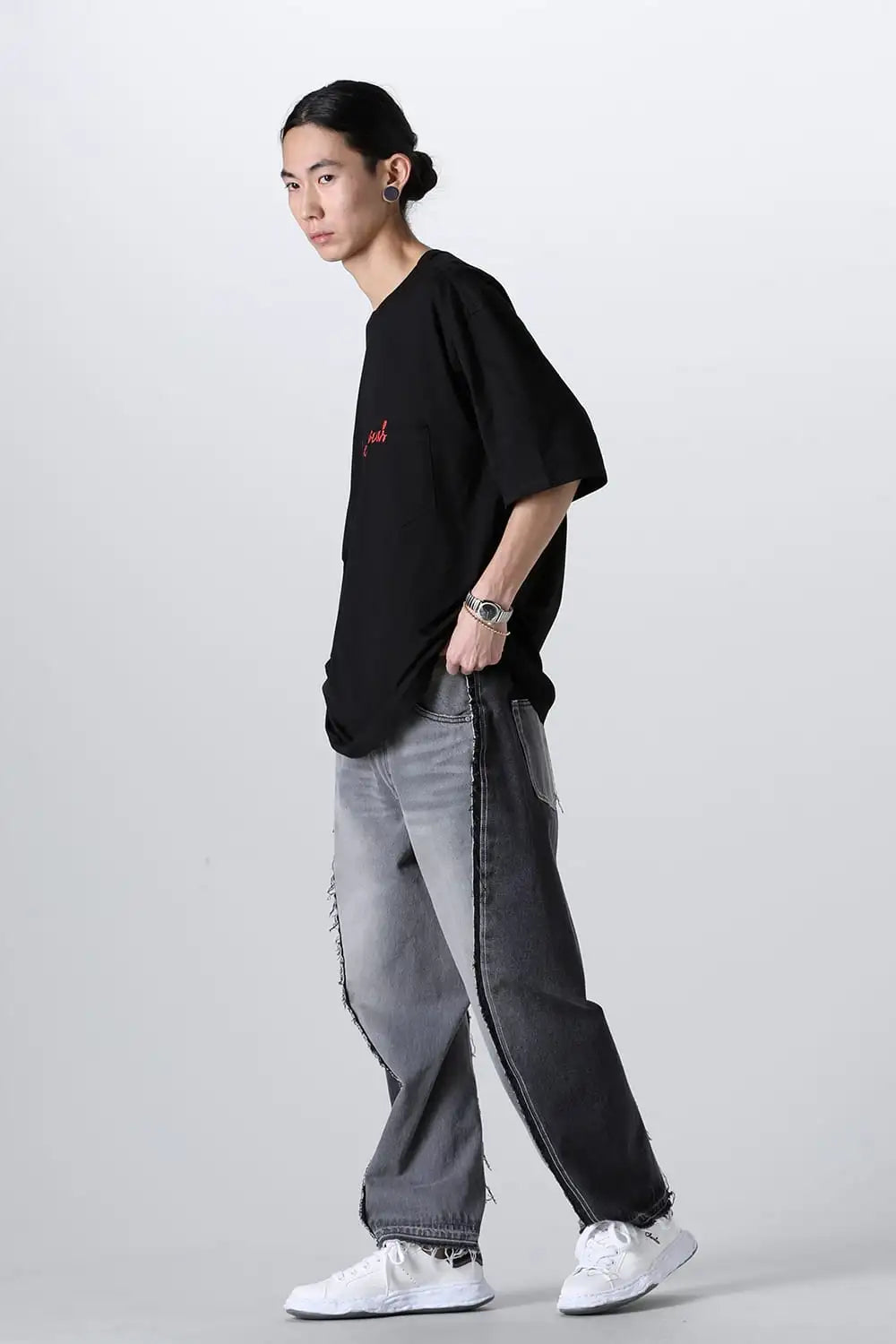 lonely souls. (oversized s/s pocket tee) Black