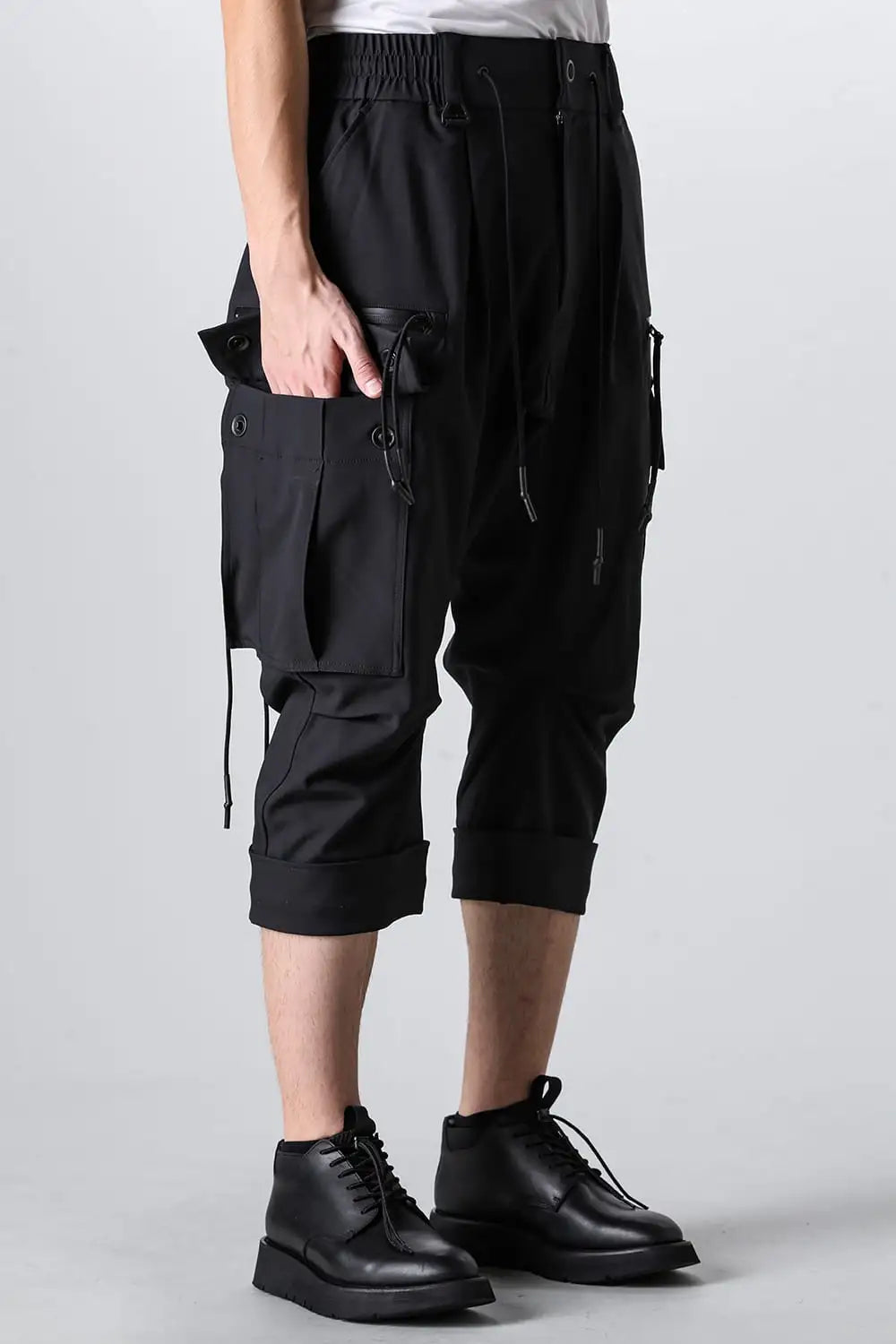 Cropped Easy Cargo