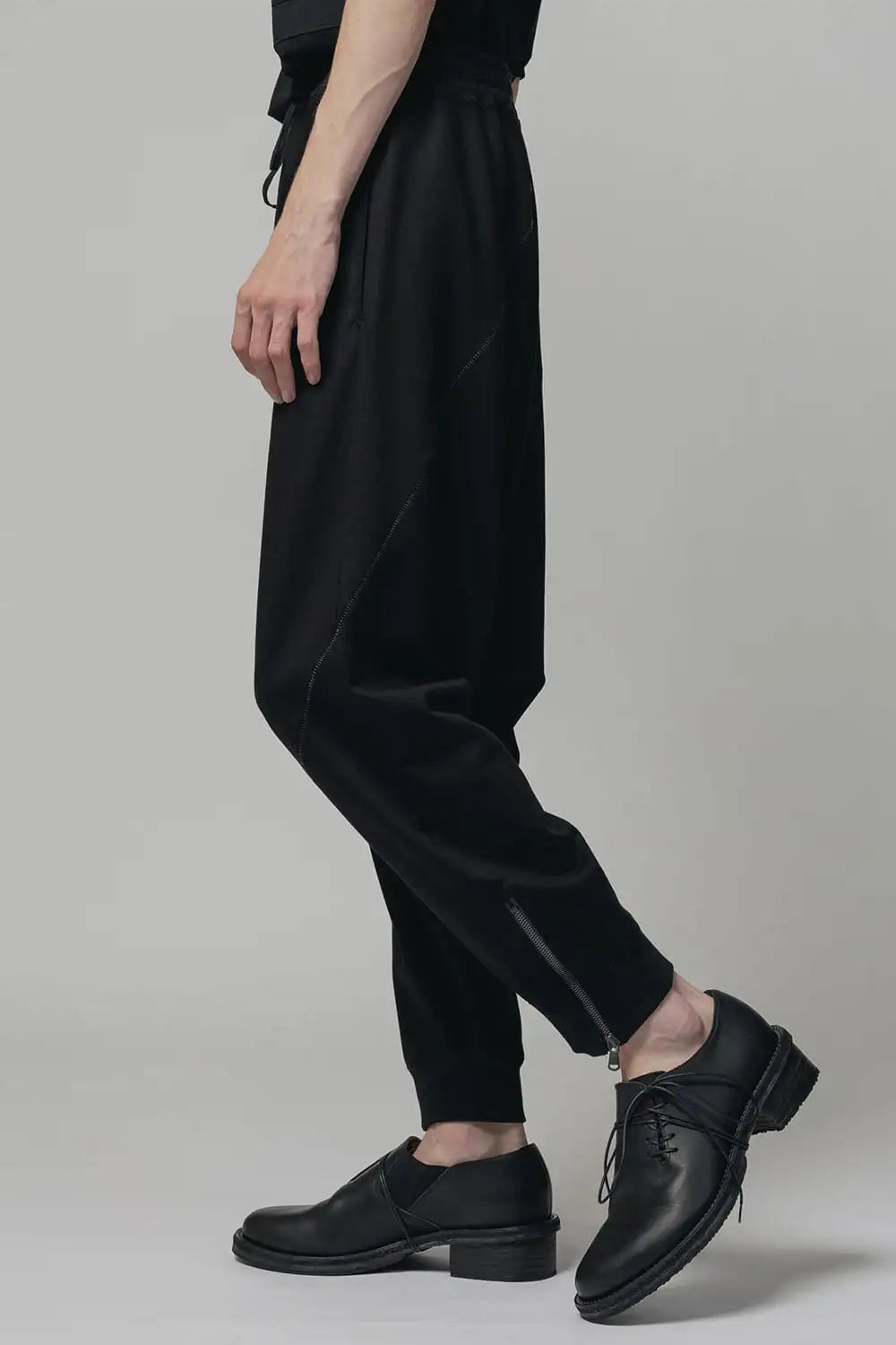 Sweat Drop-Crotch Pants  Black