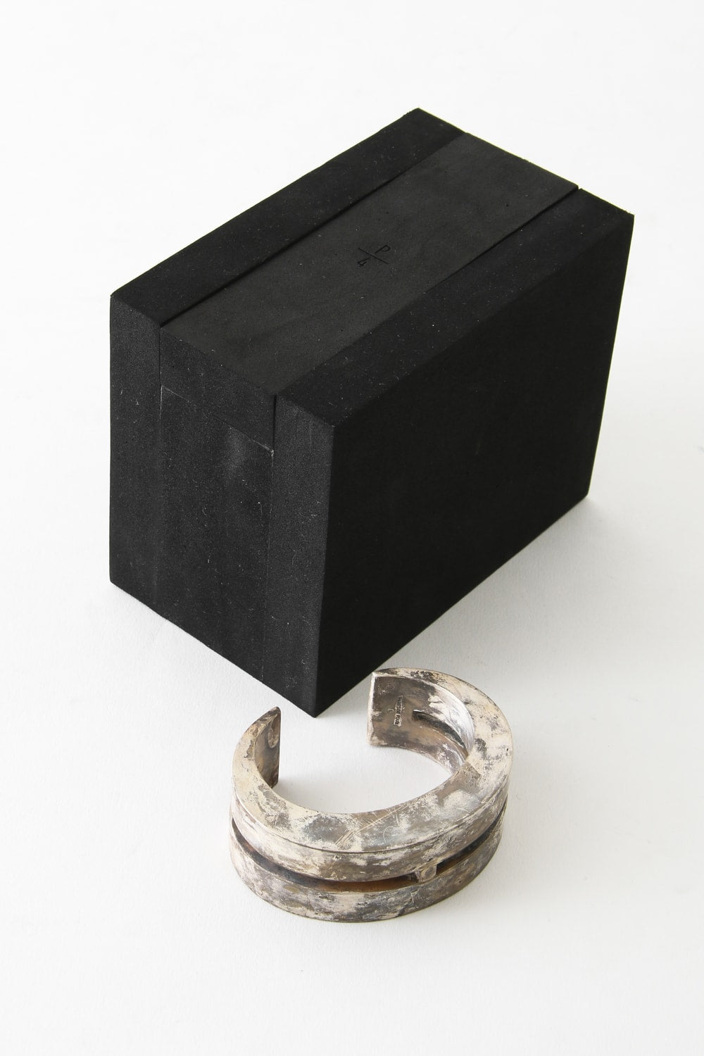 Parts of Four 17-18AW Crescent Crevice Bracelet SUAG 30mm