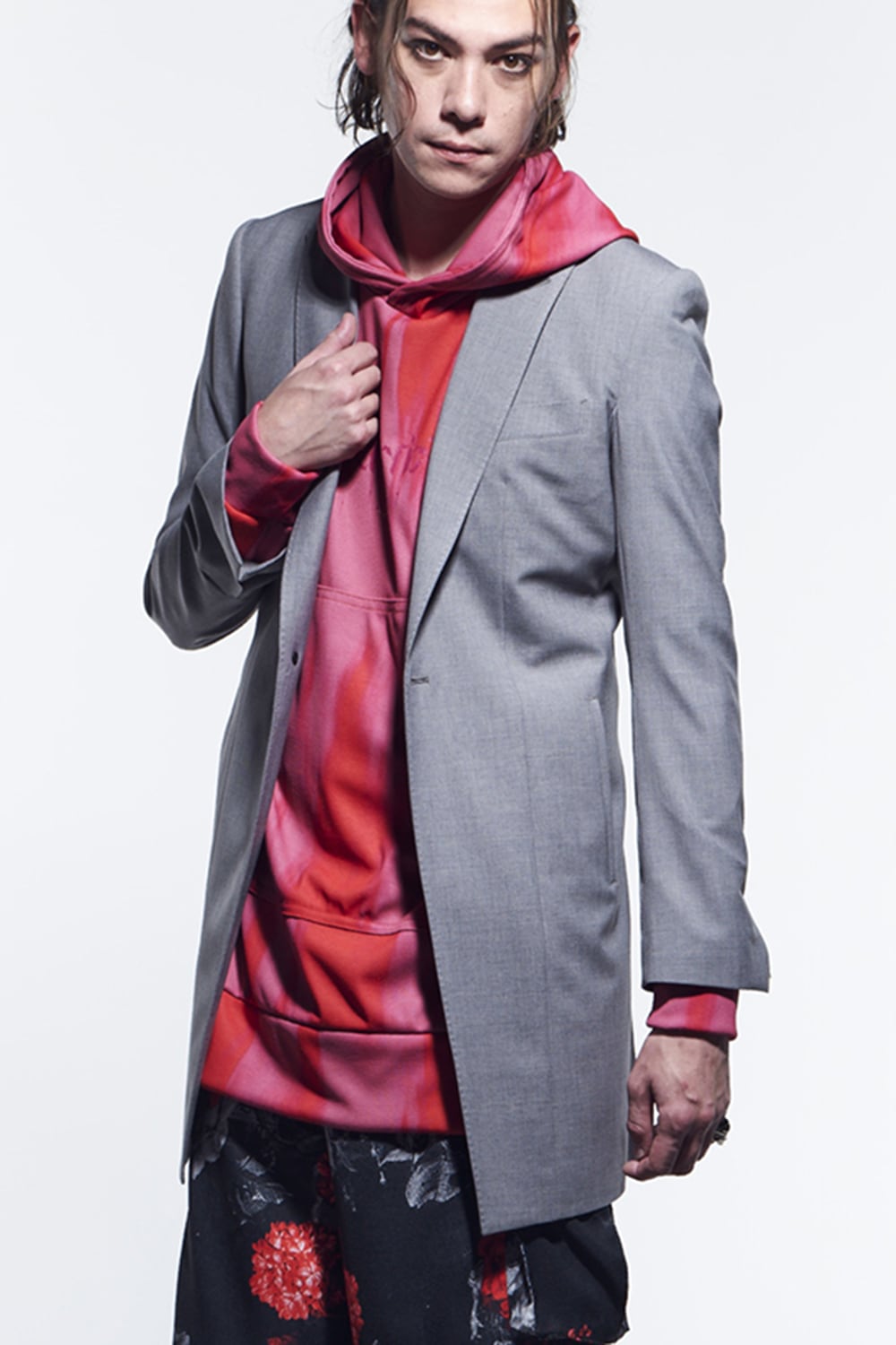 ロング ピークドジャケット  グレー / クリアスワロフスキー