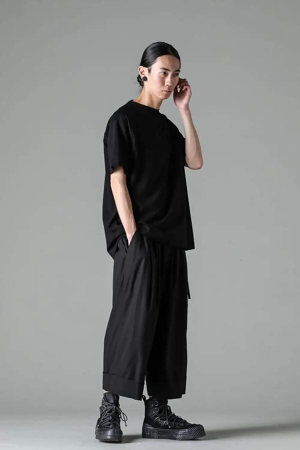 Baggy cropped pants 60/2 cotton gabardine